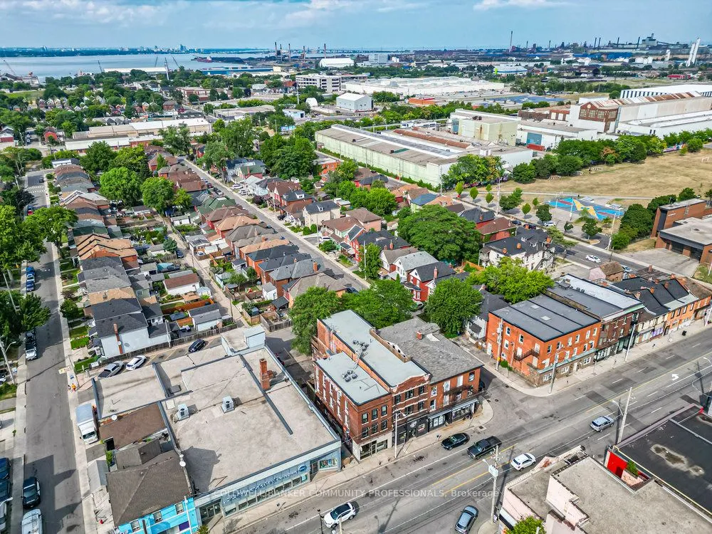 433 Barton Street E, #302