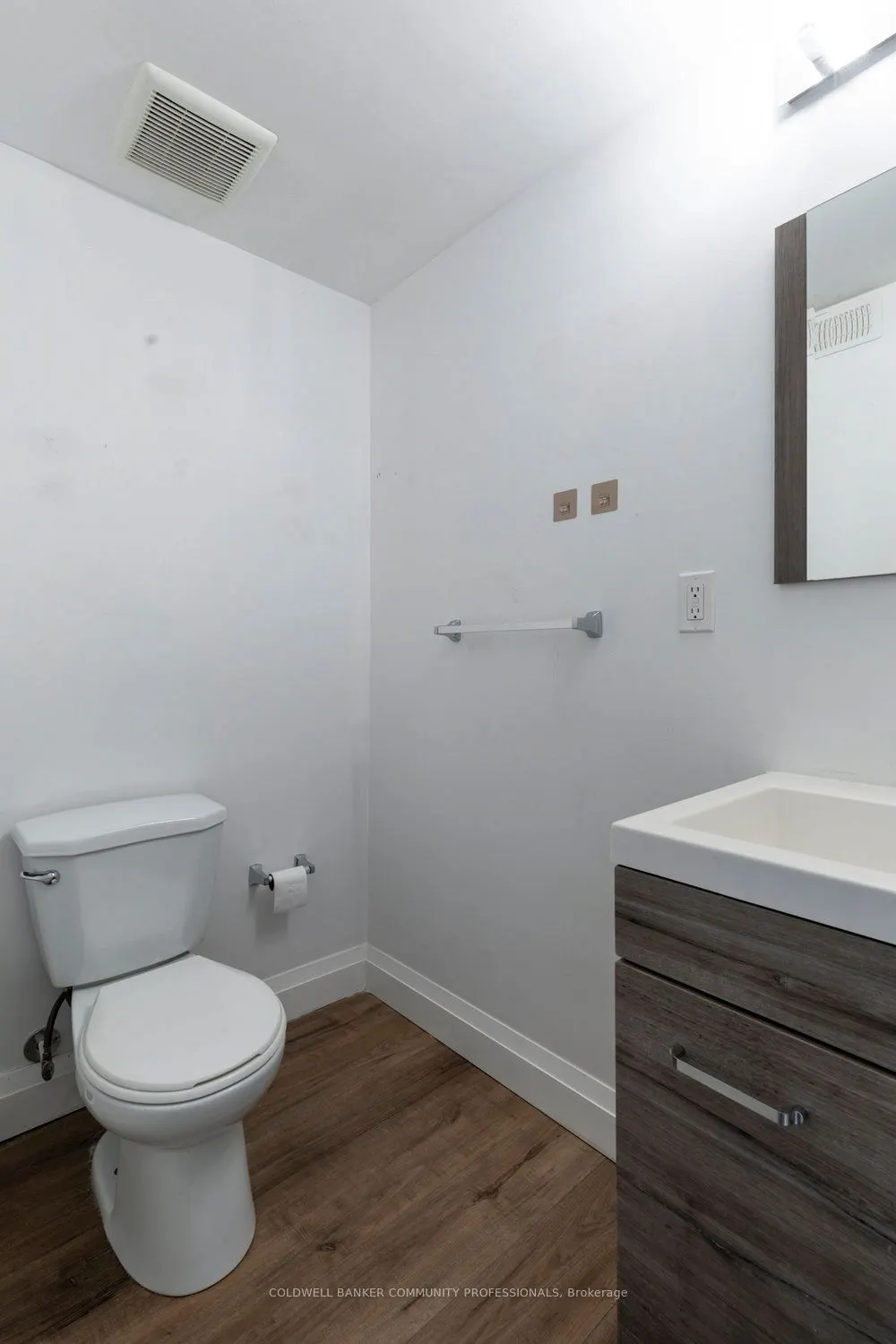 433 Barton Street E, #302