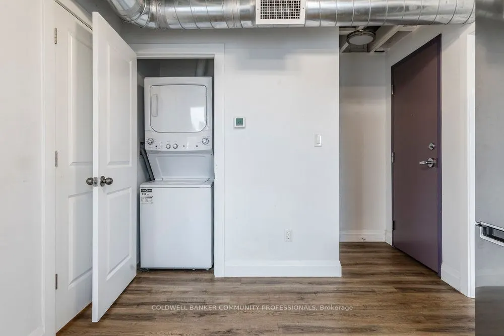 433 Barton Street E, #302