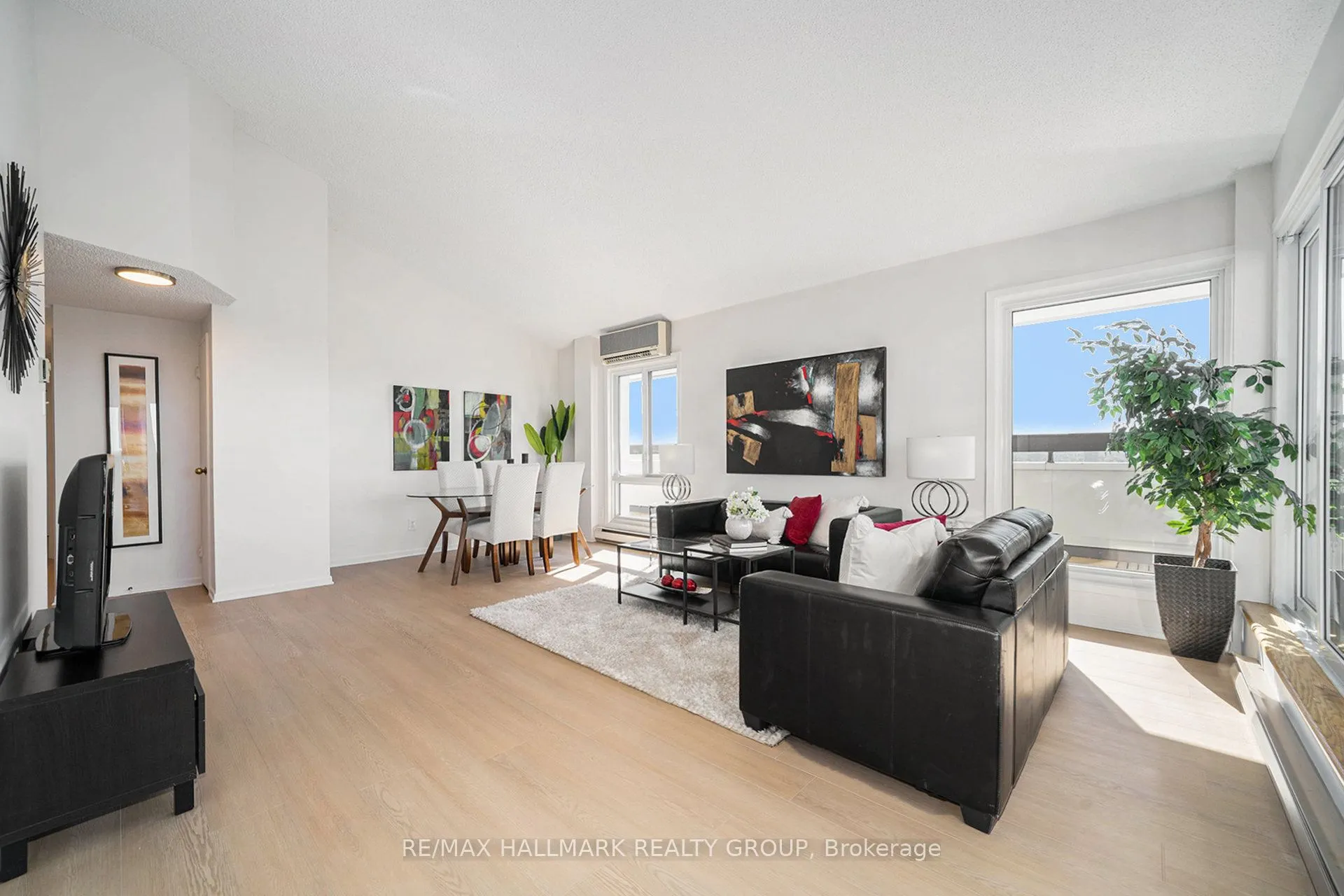 158C McArthur Avenue, #PH1