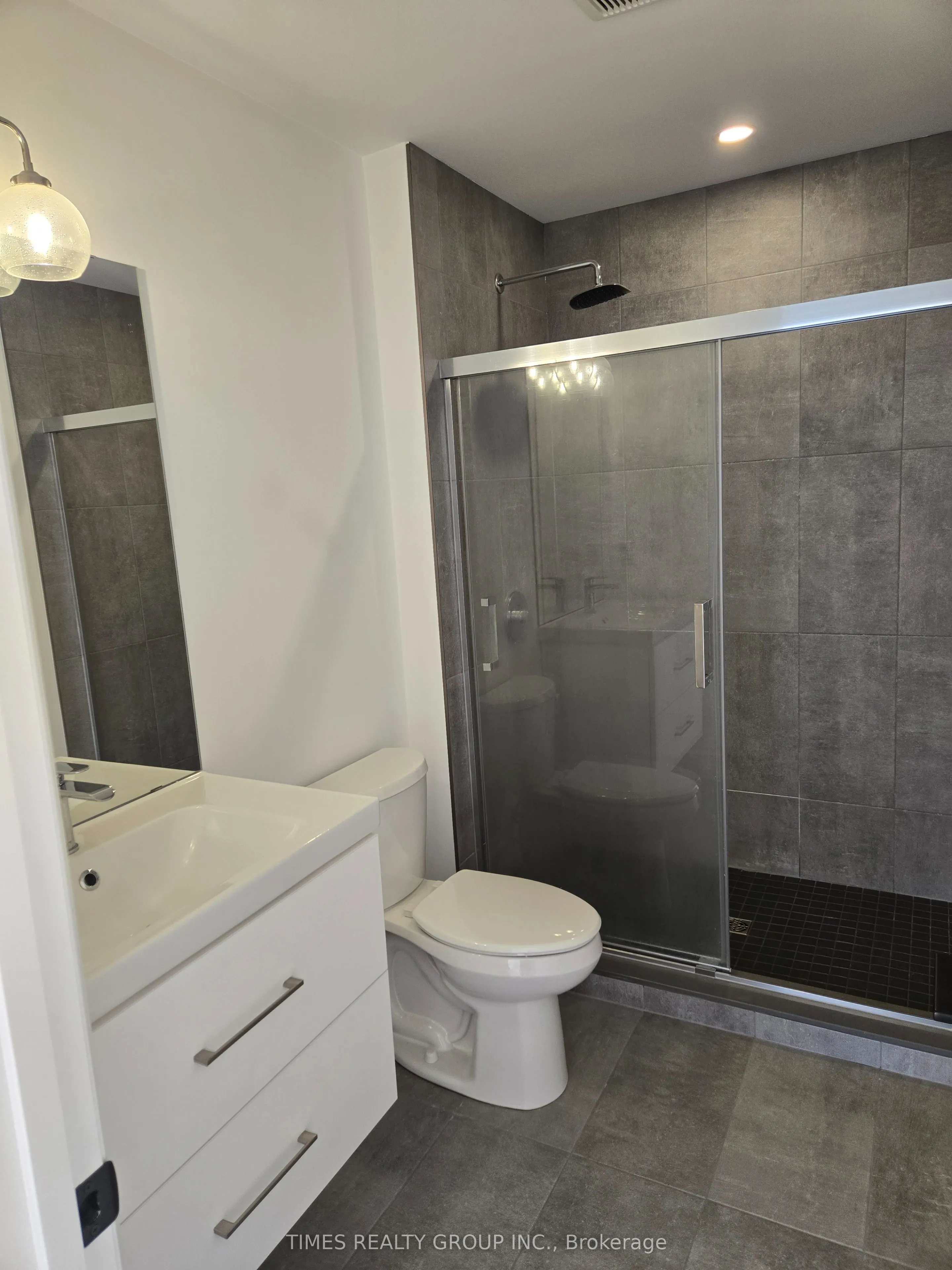4255 Lismer Lane, #6