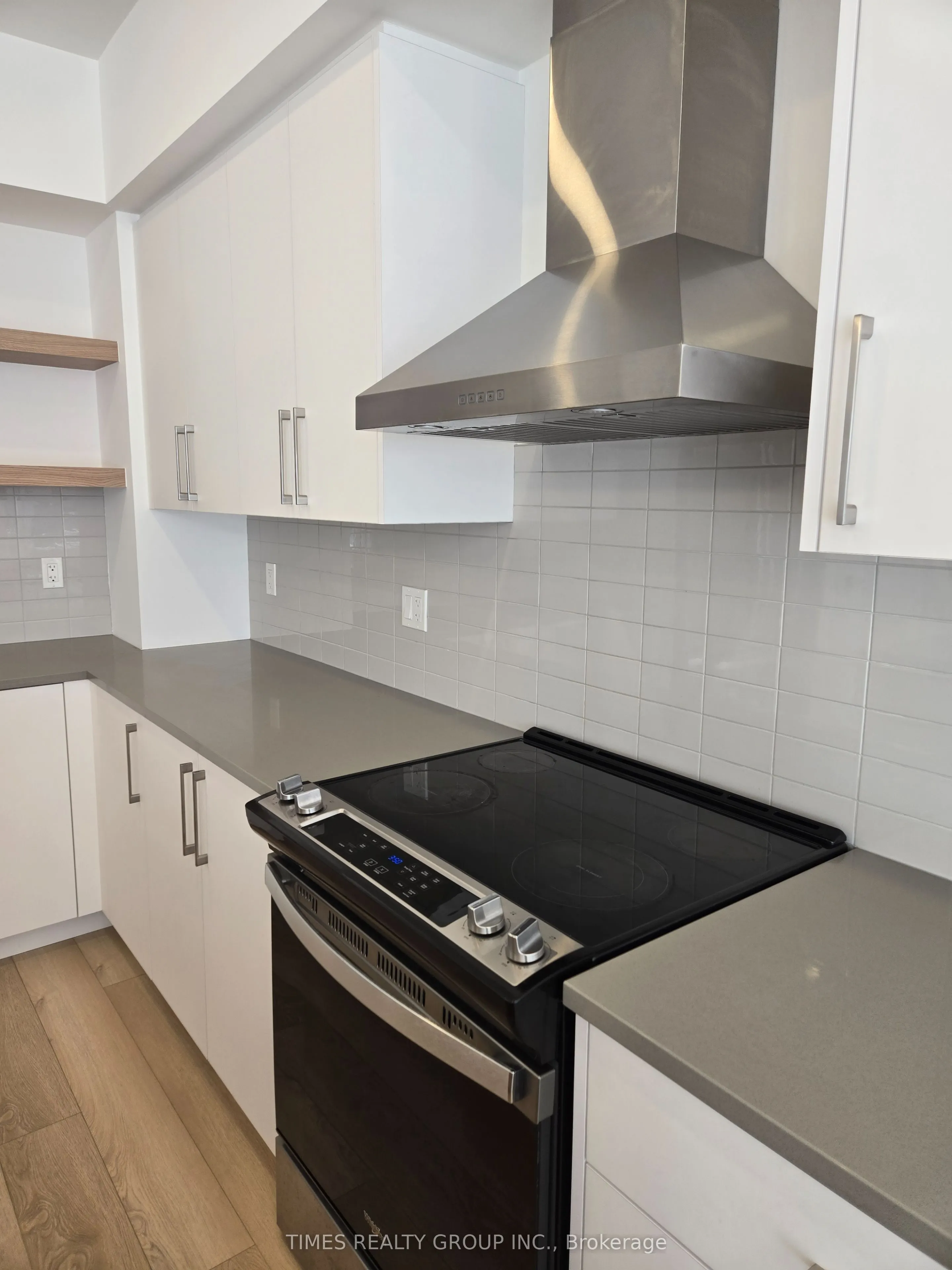 4255 Lismer Lane, #6