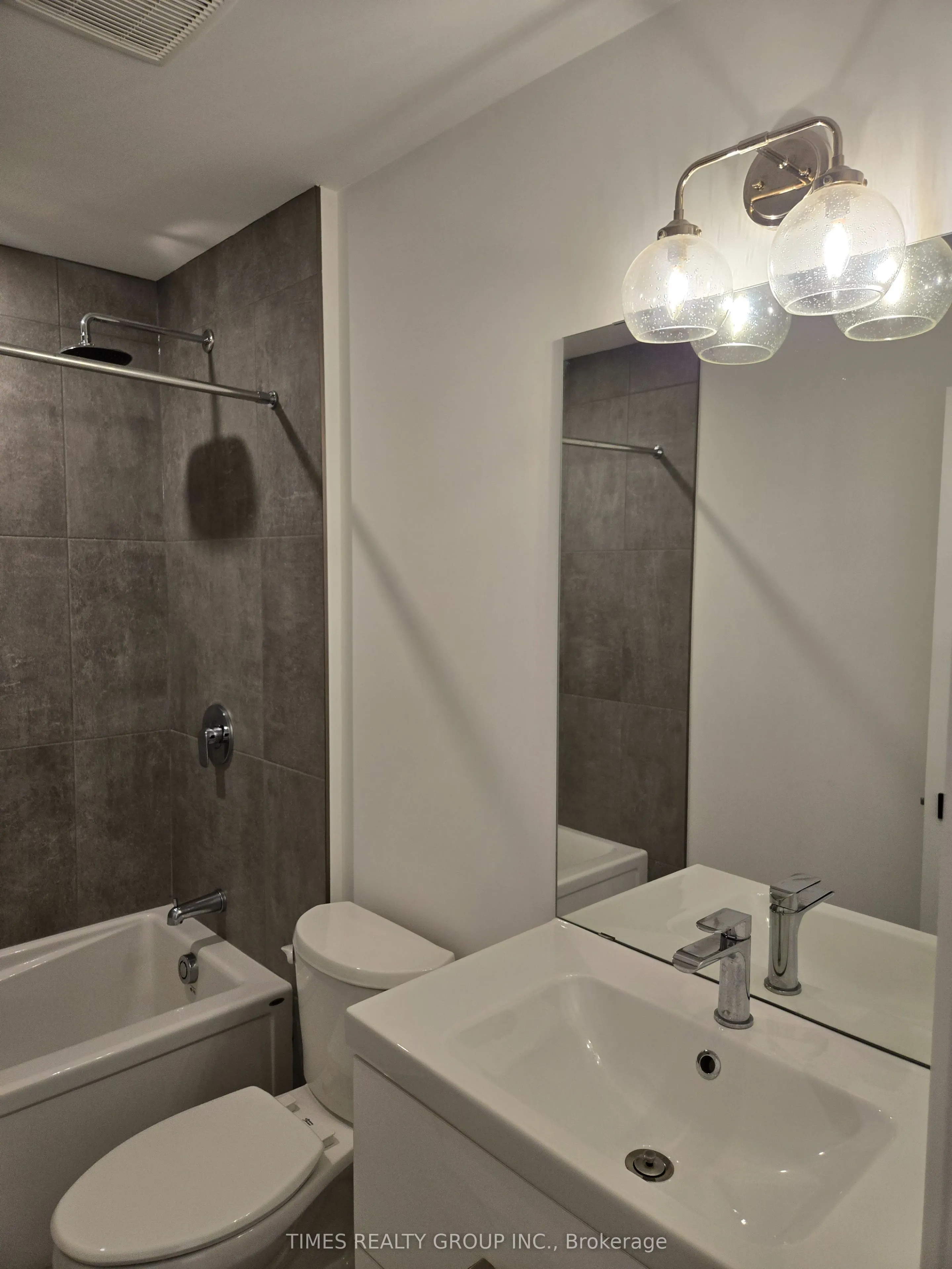 4255 Lismer Lane, #6