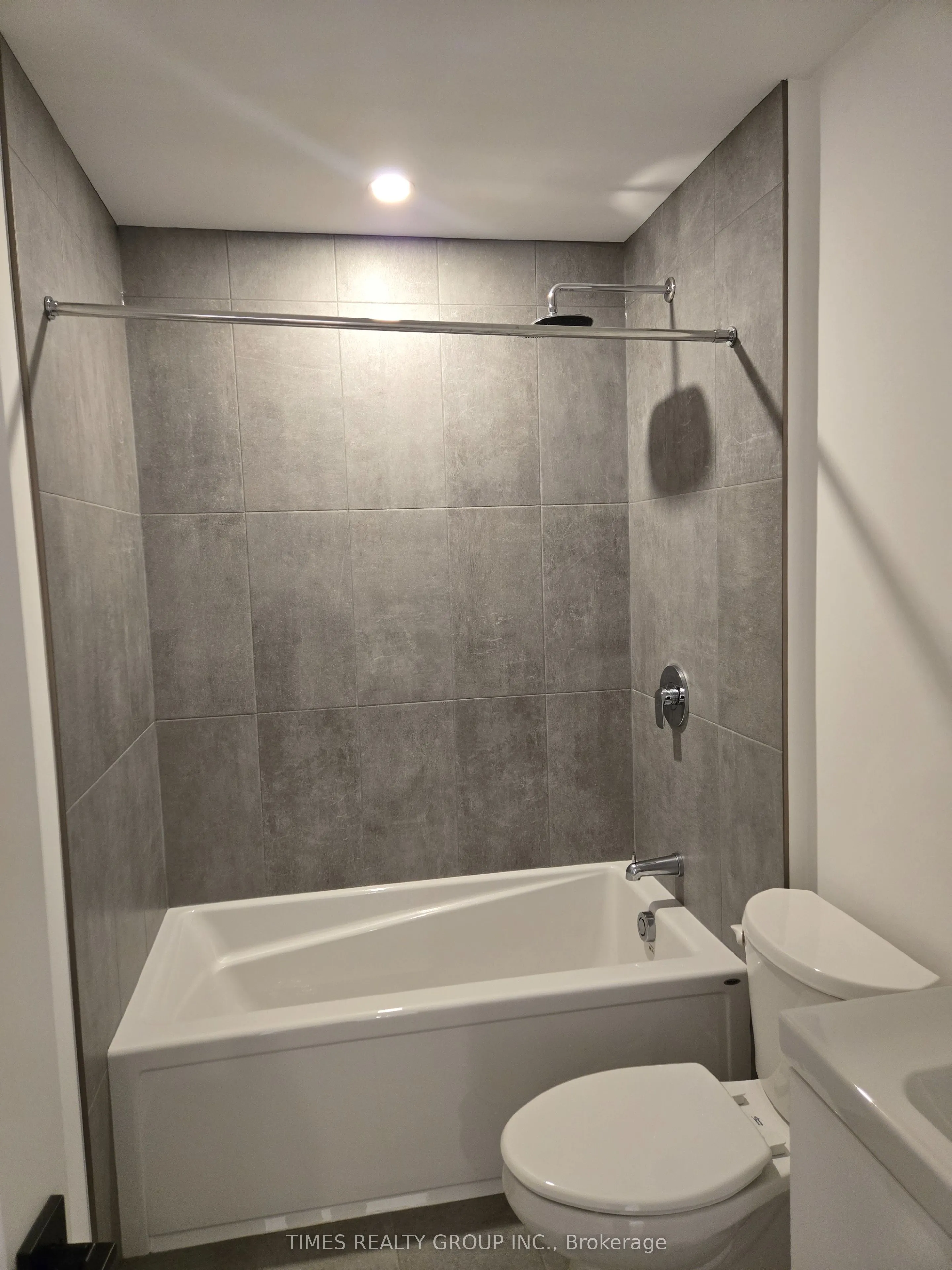 4255 Lismer Lane, #6