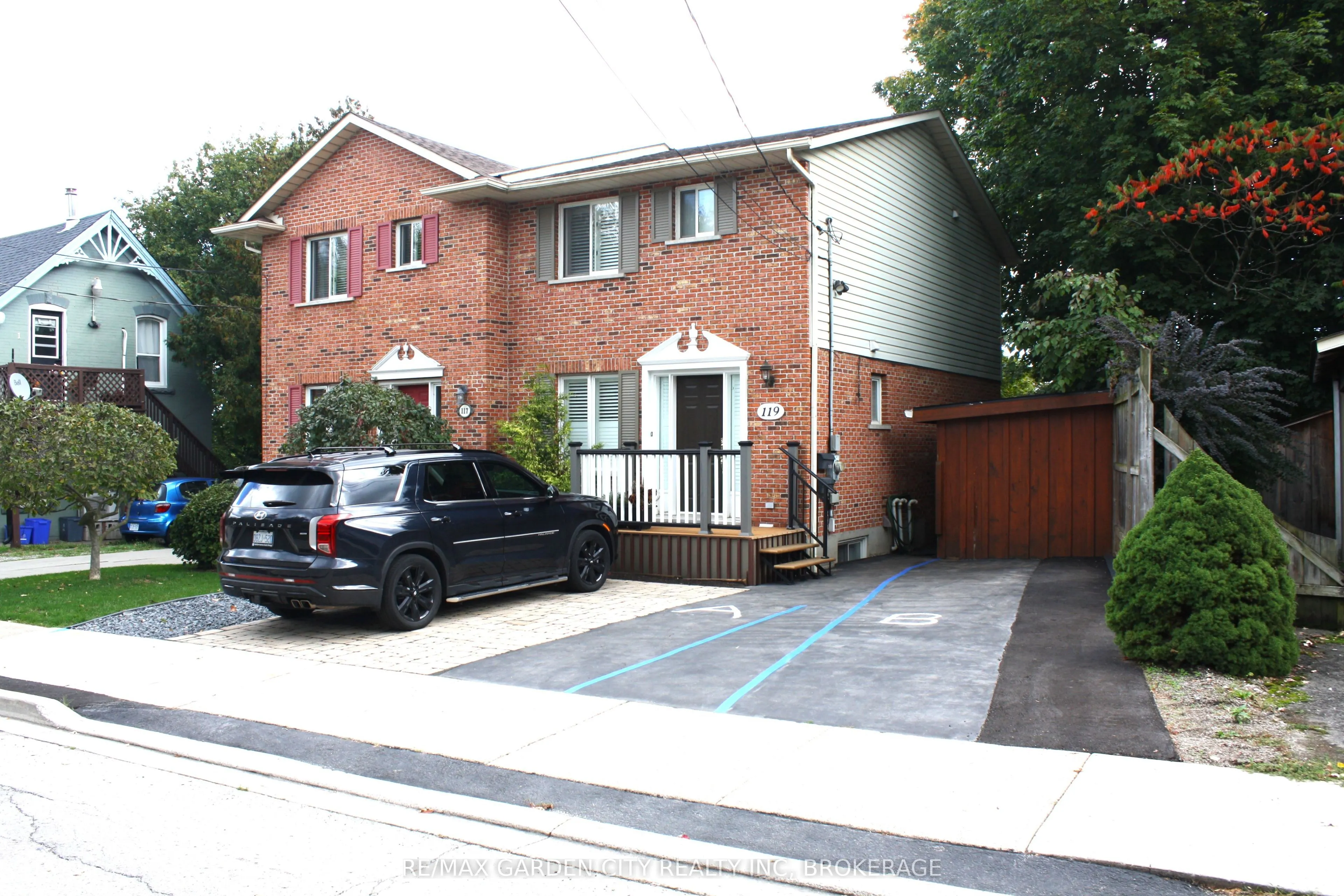 119 Main Street W