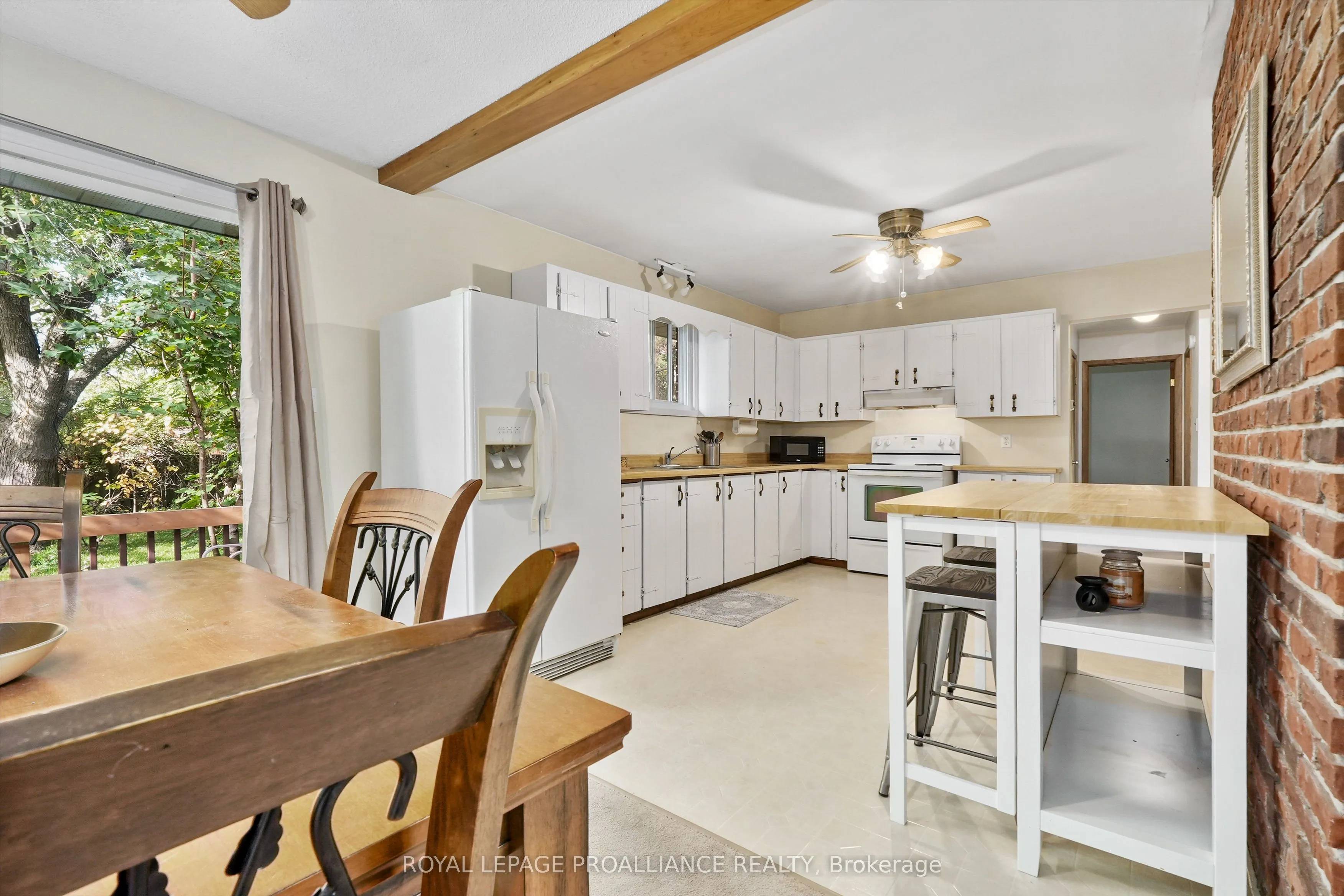 70 Pellissier Street S