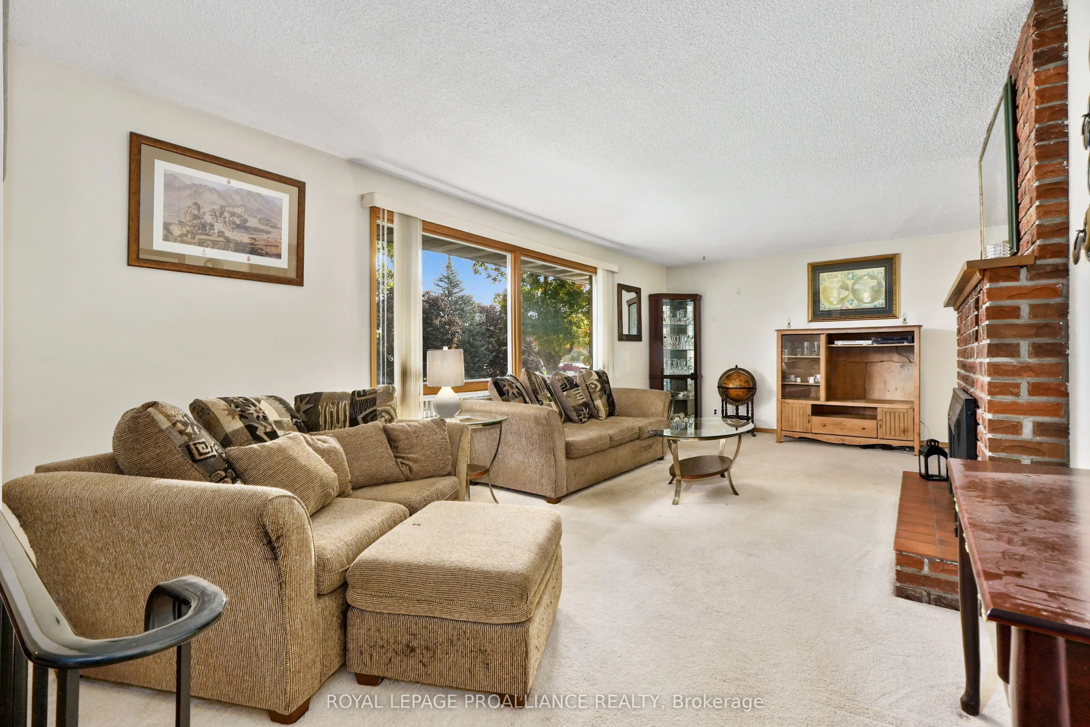 70 Pellissier Street S
