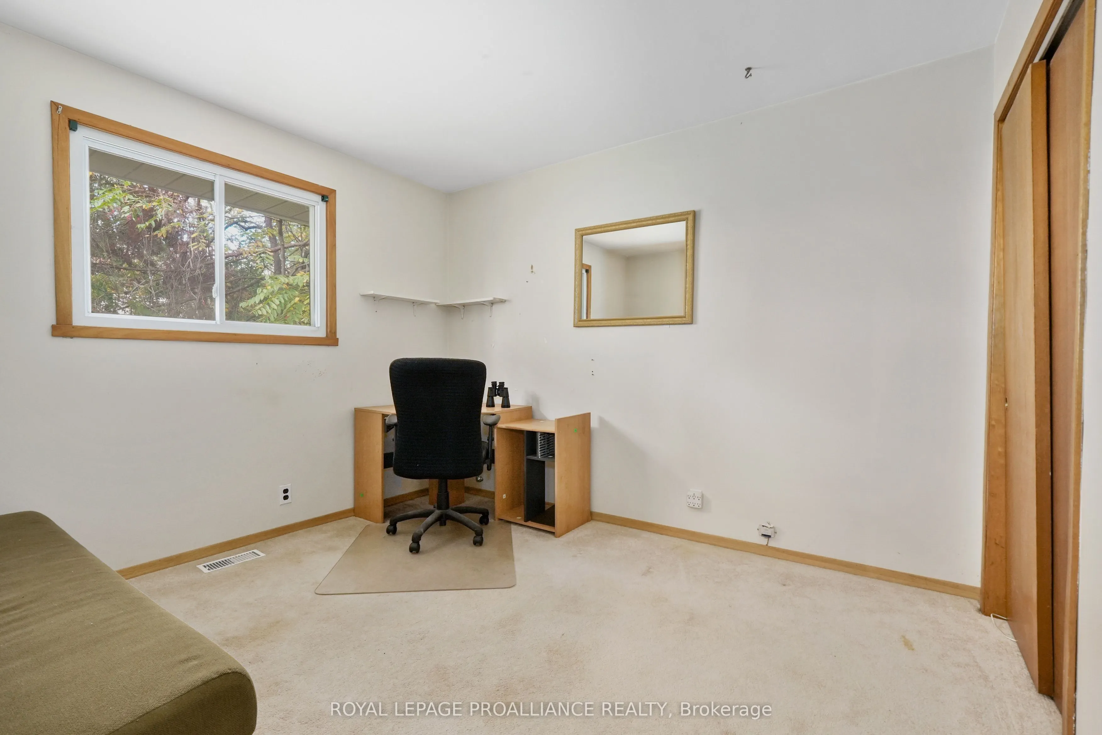 70 Pellissier Street S