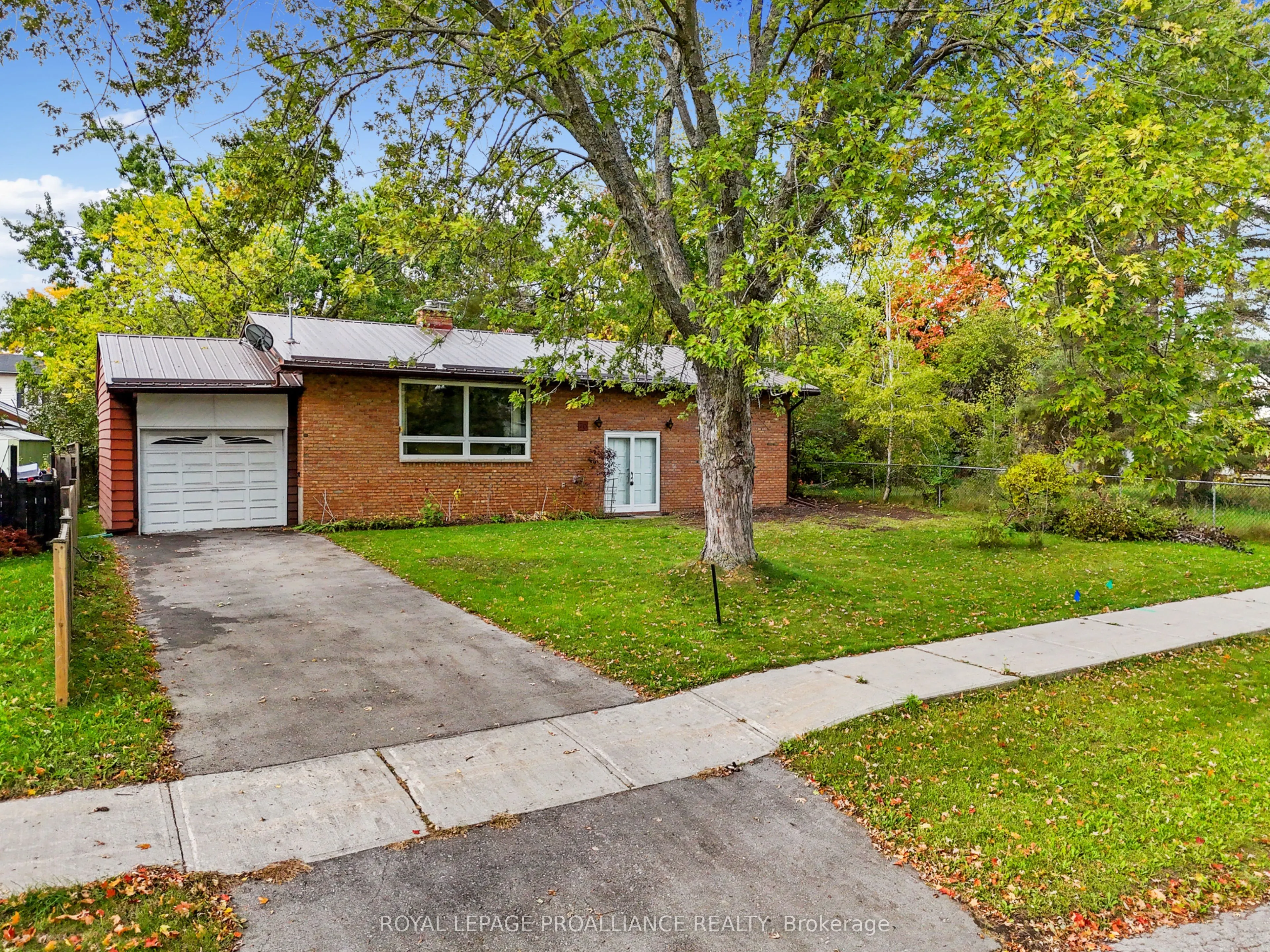 70 Pellissier Street S