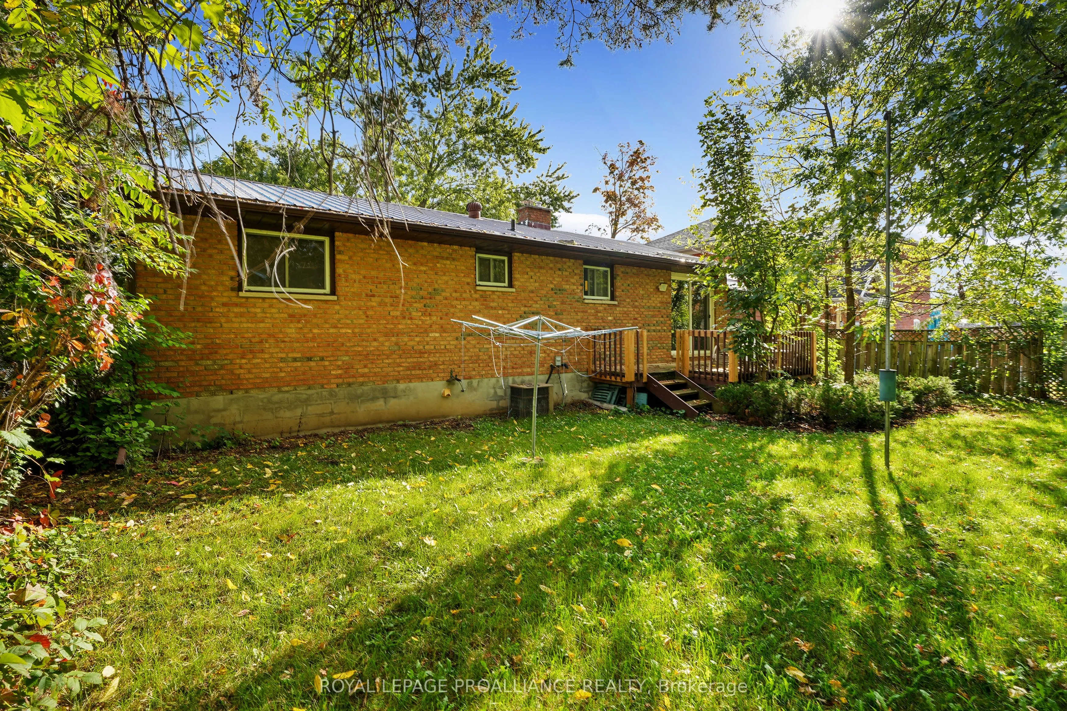70 Pellissier Street S
