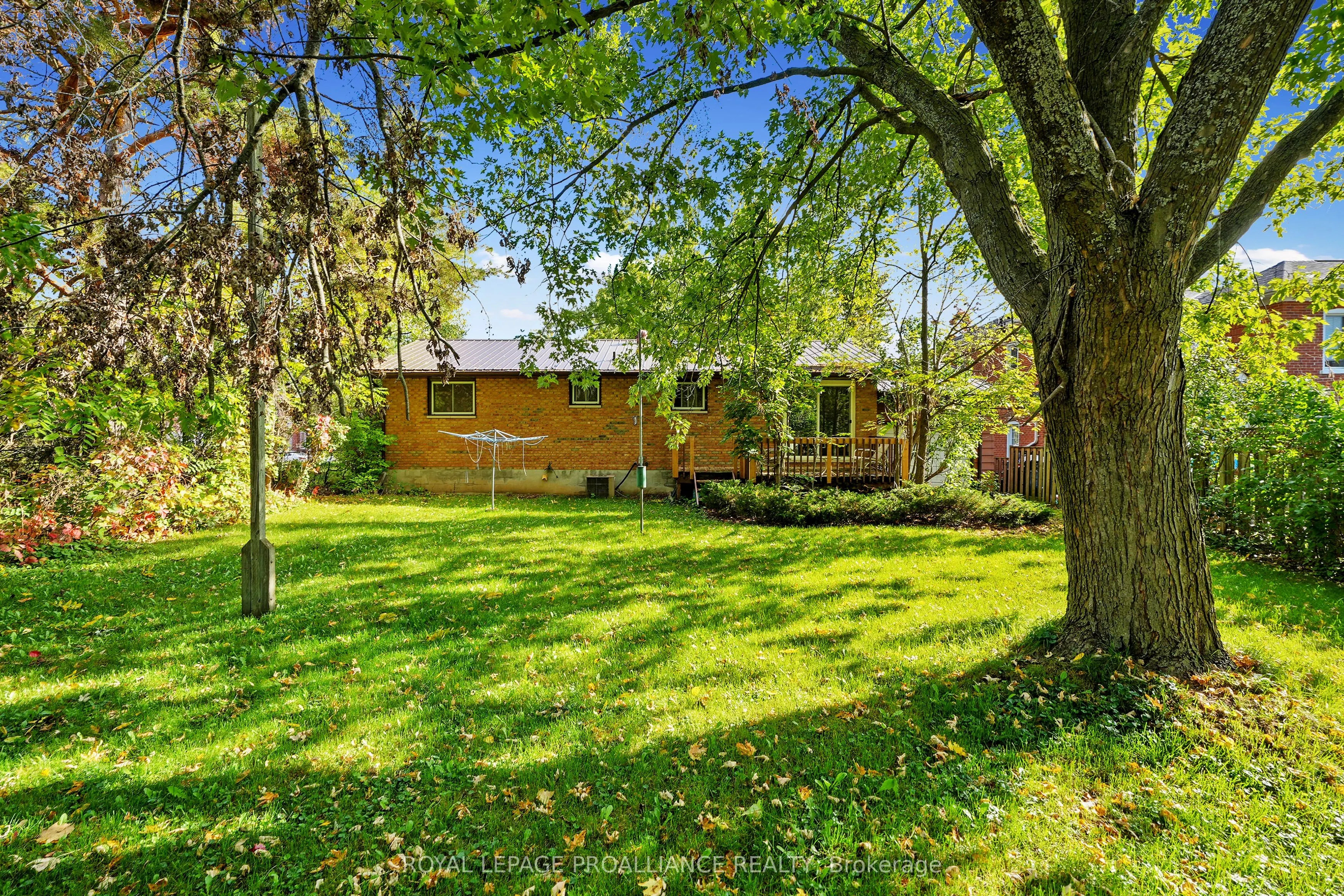 70 Pellissier Street S