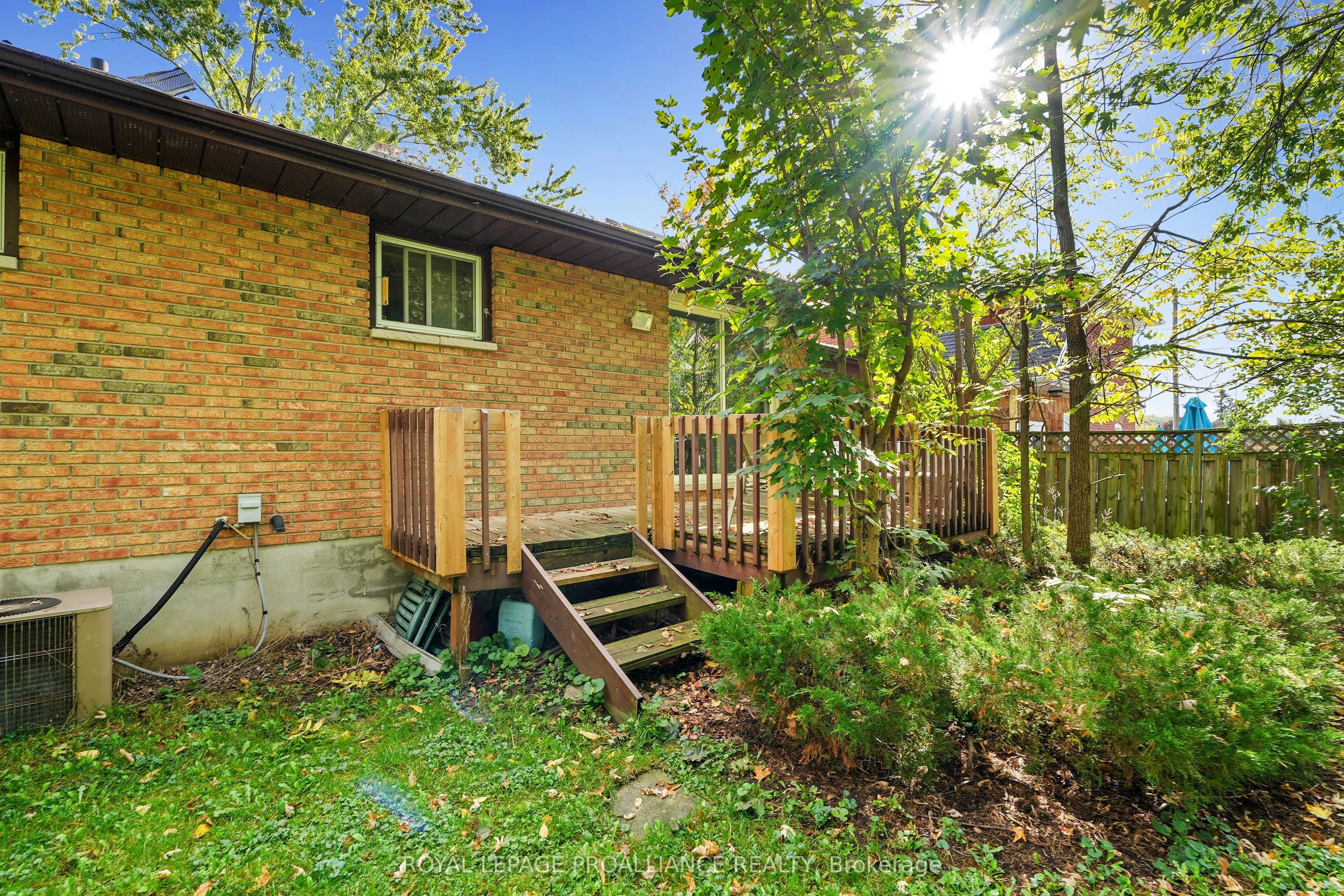 70 Pellissier Street S