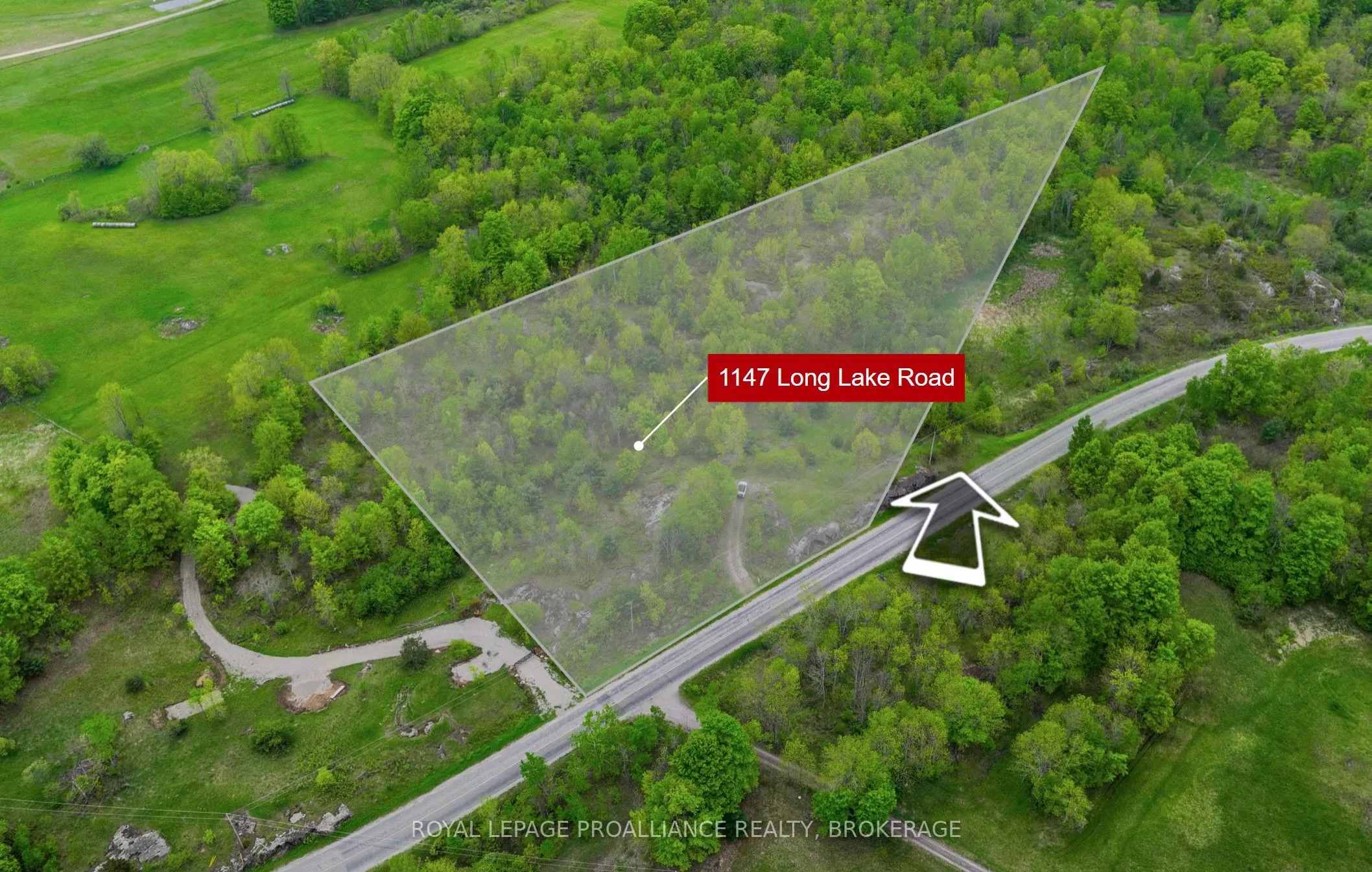 1147 LONG LAKE Road