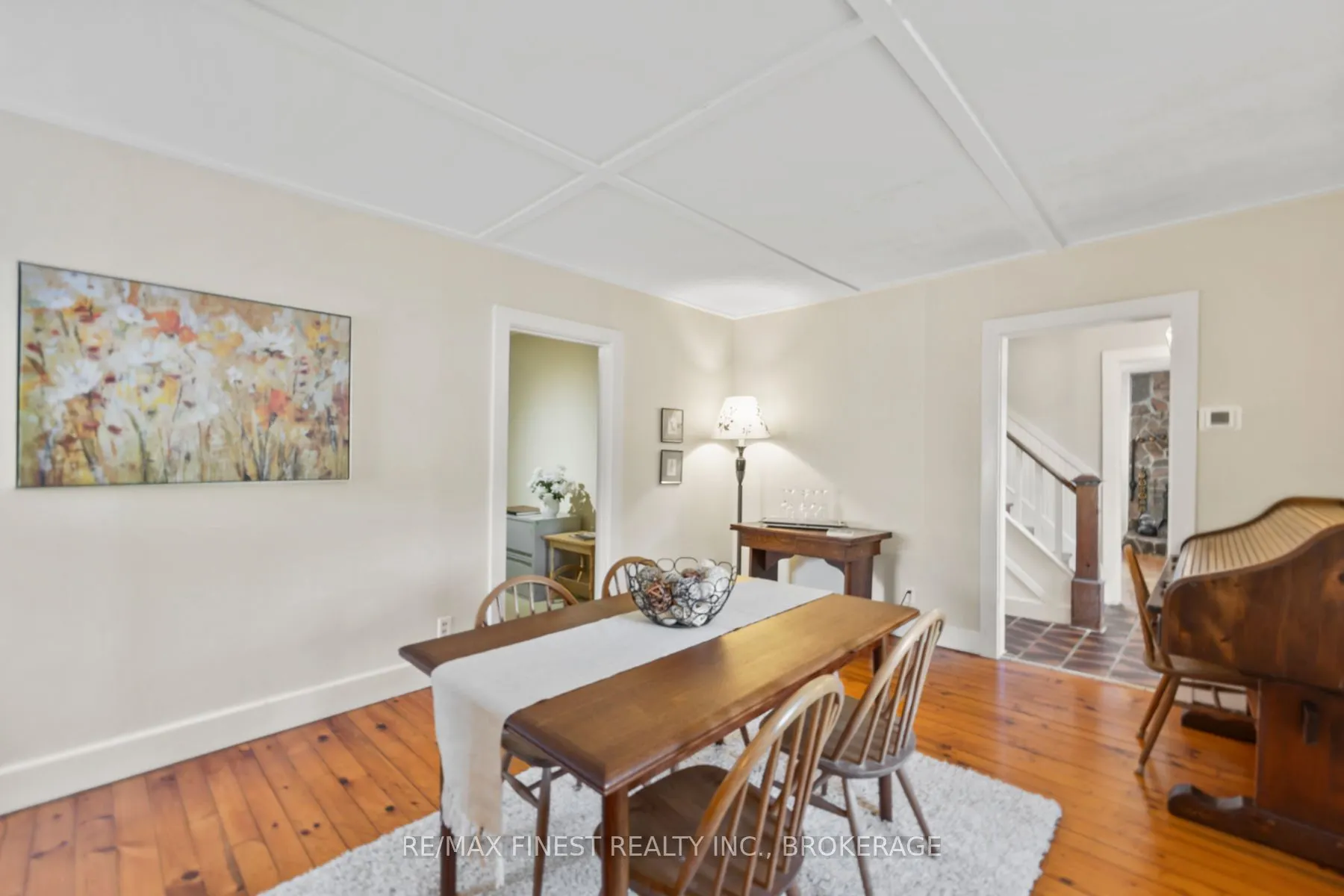 5033 Eddy Lane