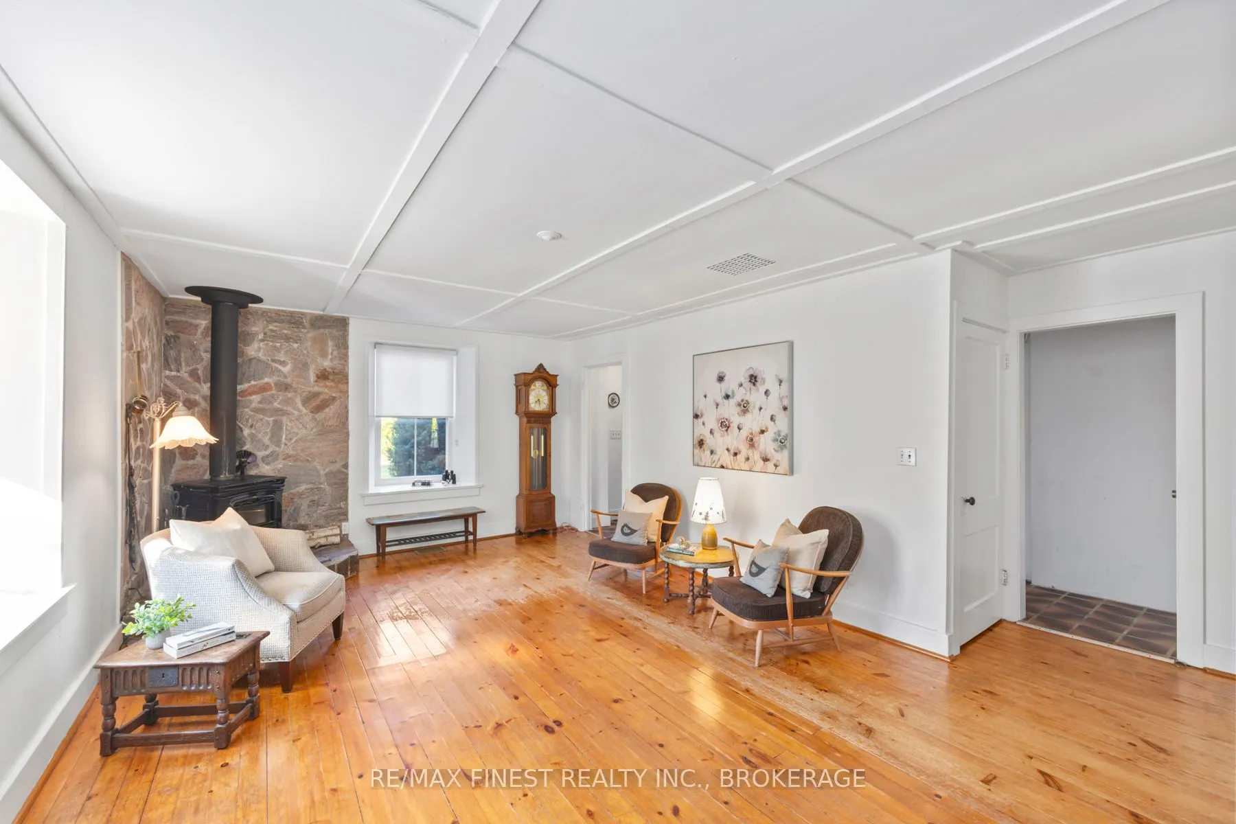 5033 Eddy Lane