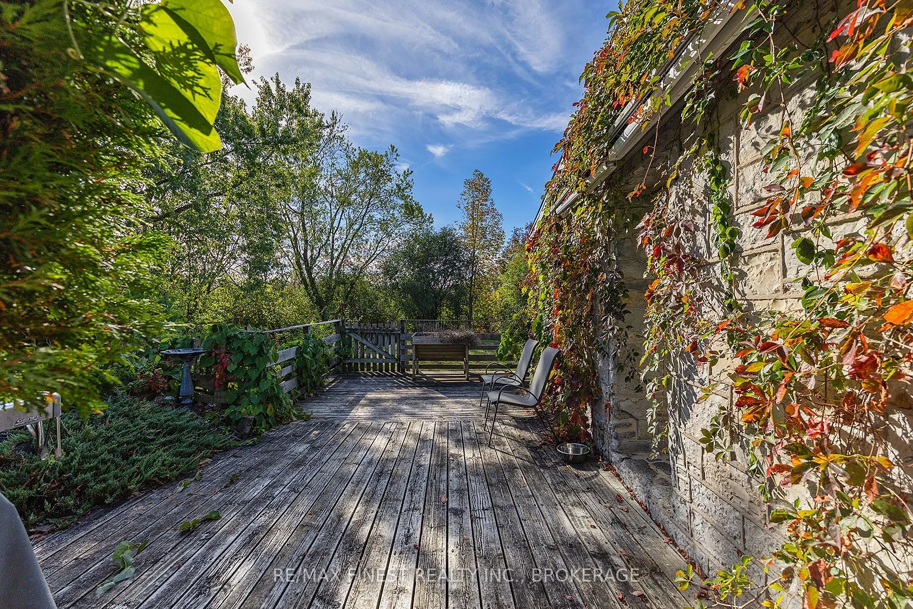 5033 Eddy Lane
