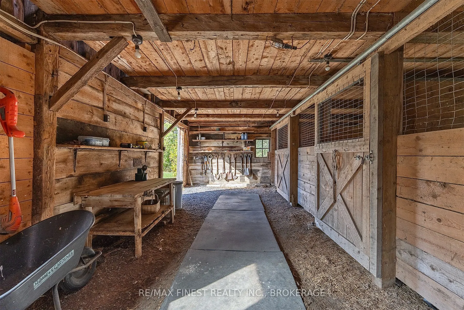 5033 Eddy Lane