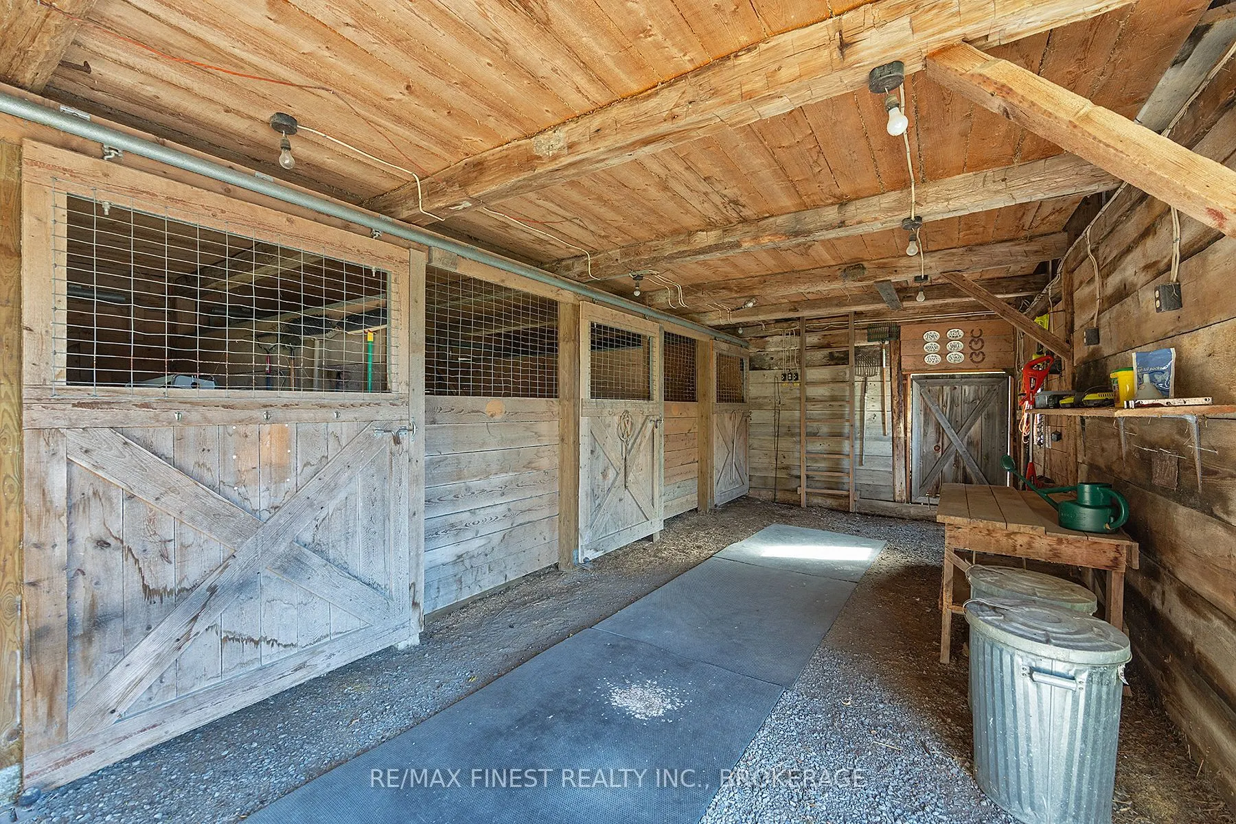 5033 Eddy Lane