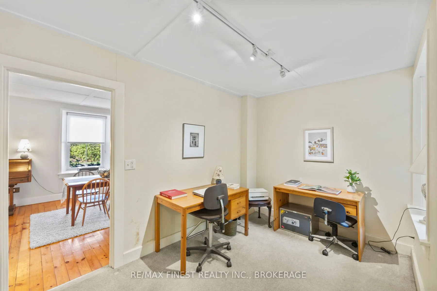 5033 Eddy Lane