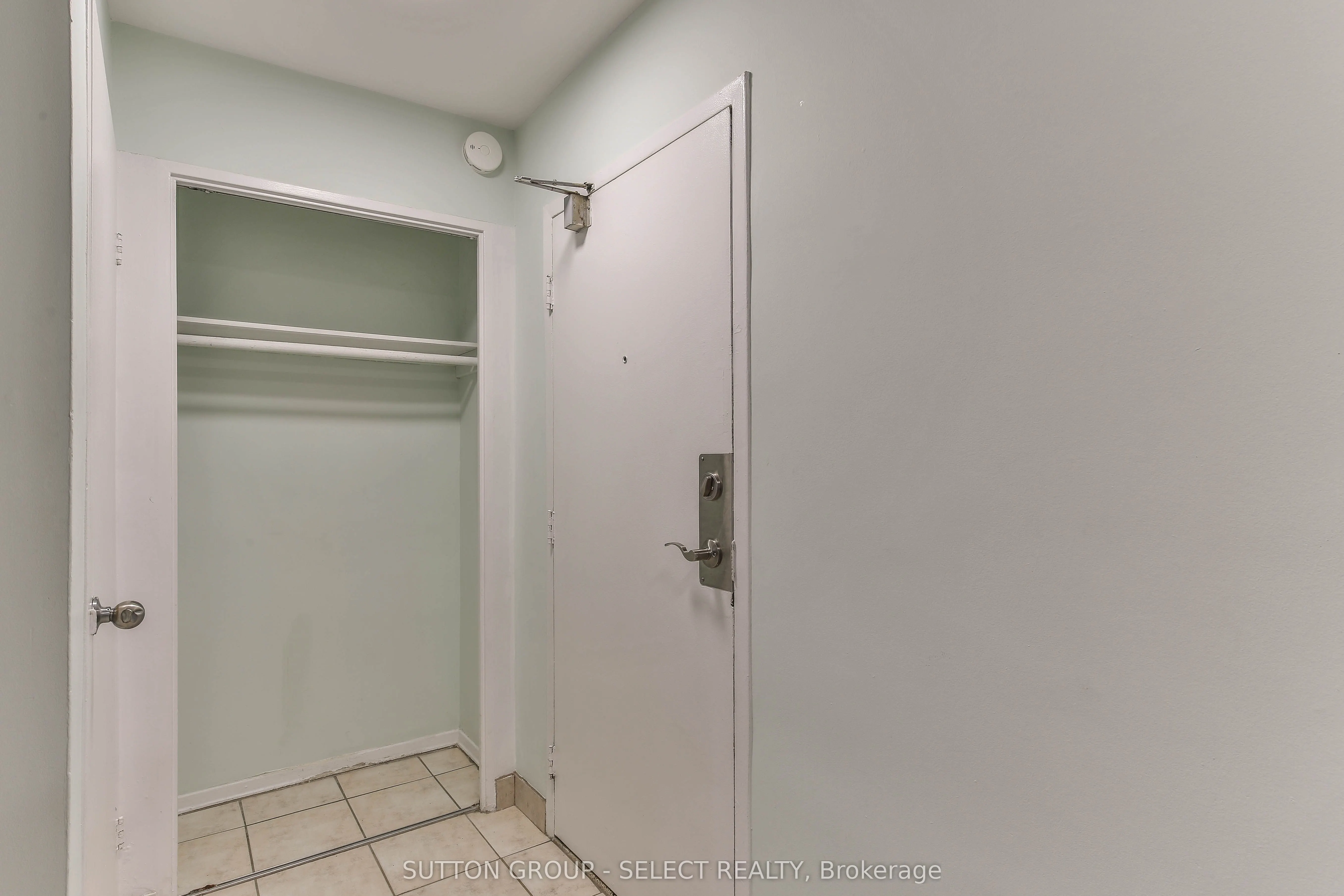 583 MORNINGTON Avenue, #409