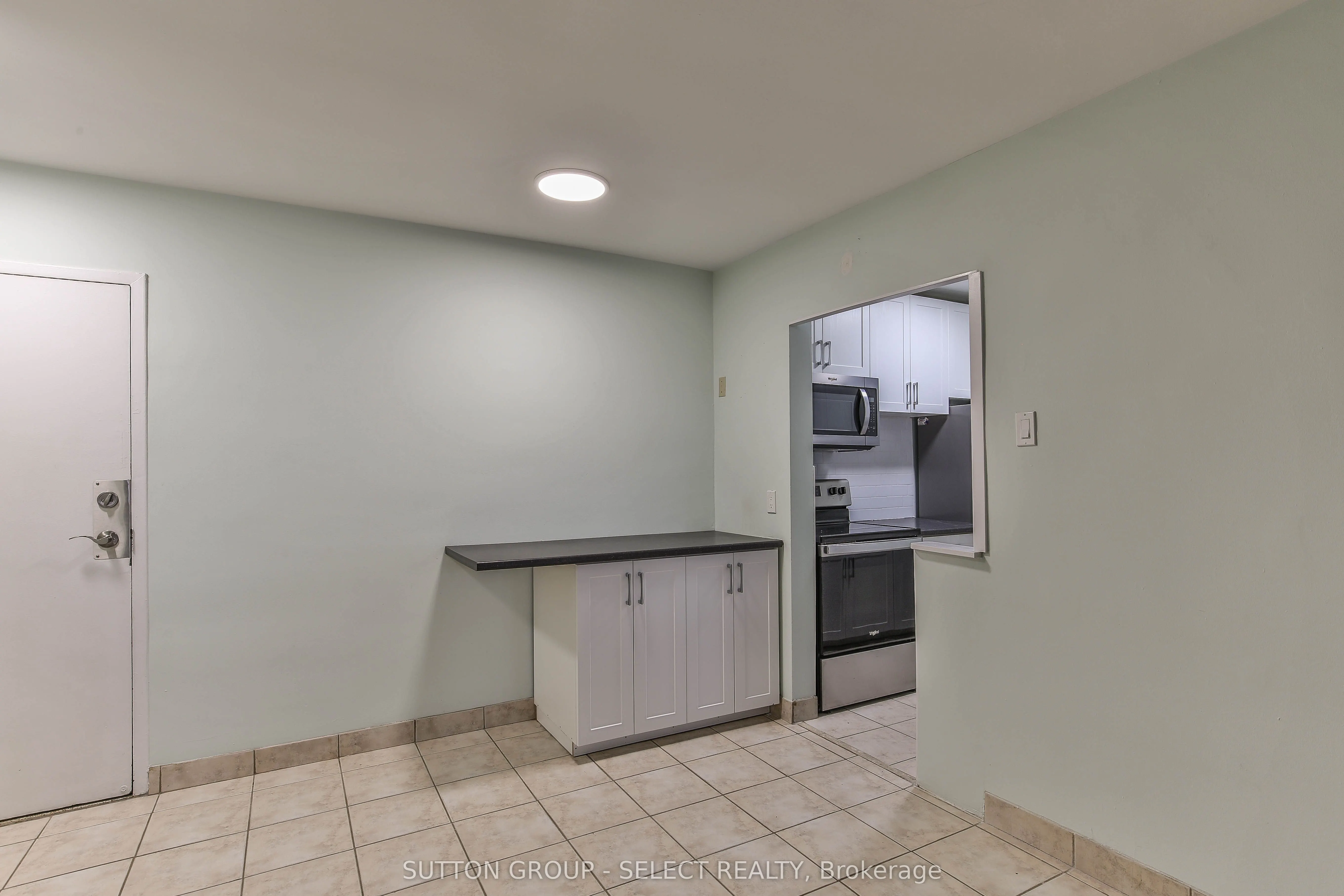 583 MORNINGTON Avenue, #409