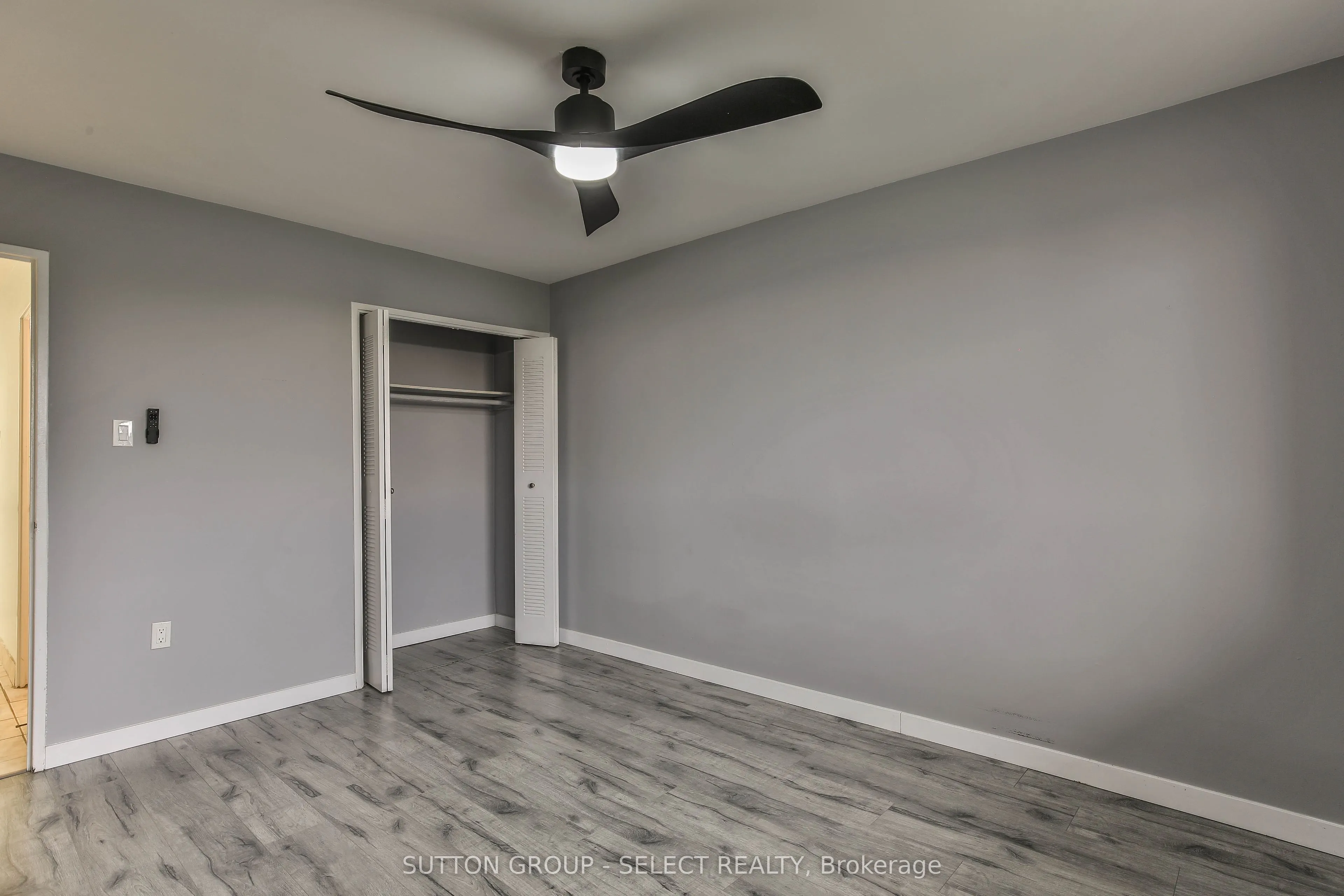 583 MORNINGTON Avenue, #409