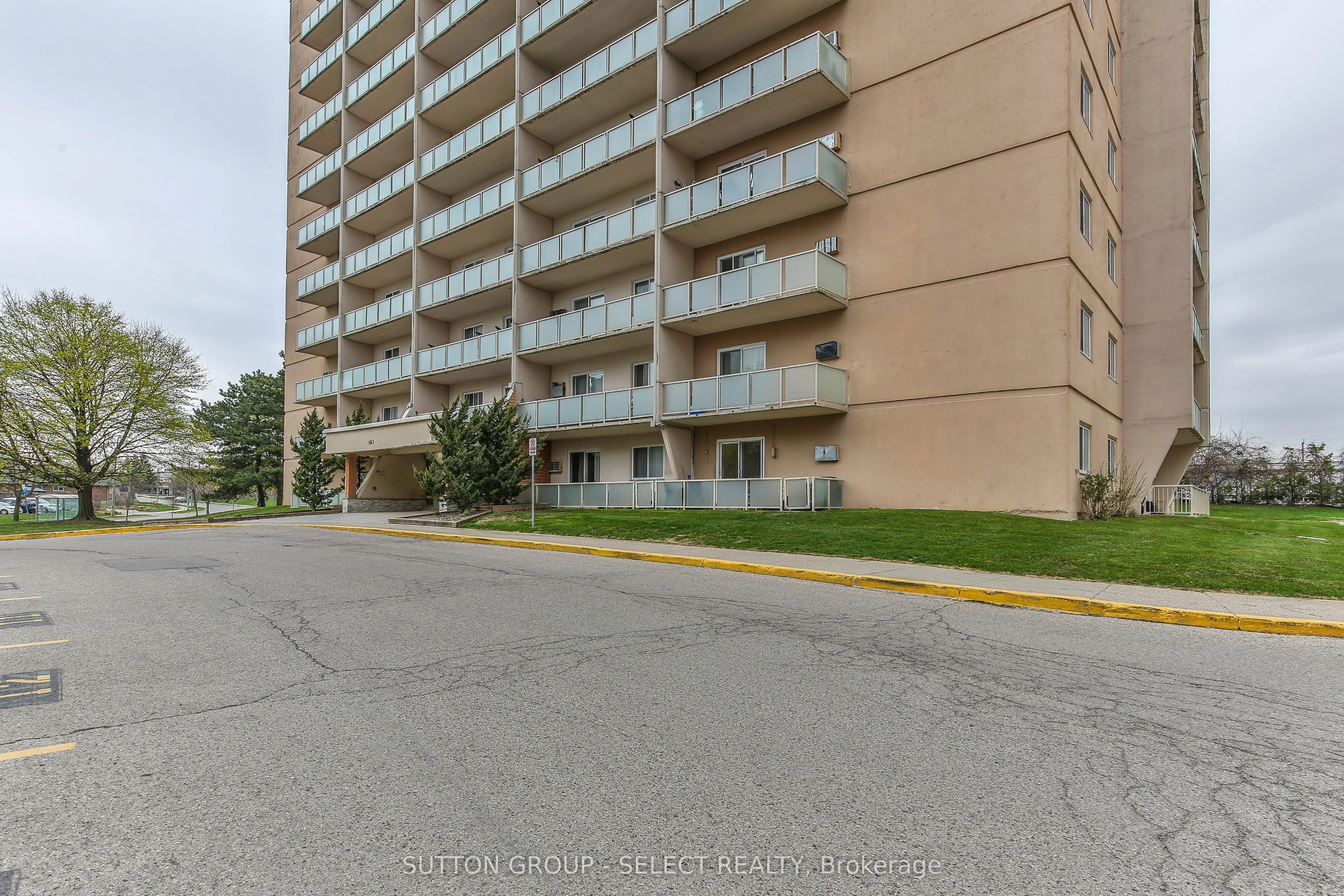 583 MORNINGTON Avenue, #409