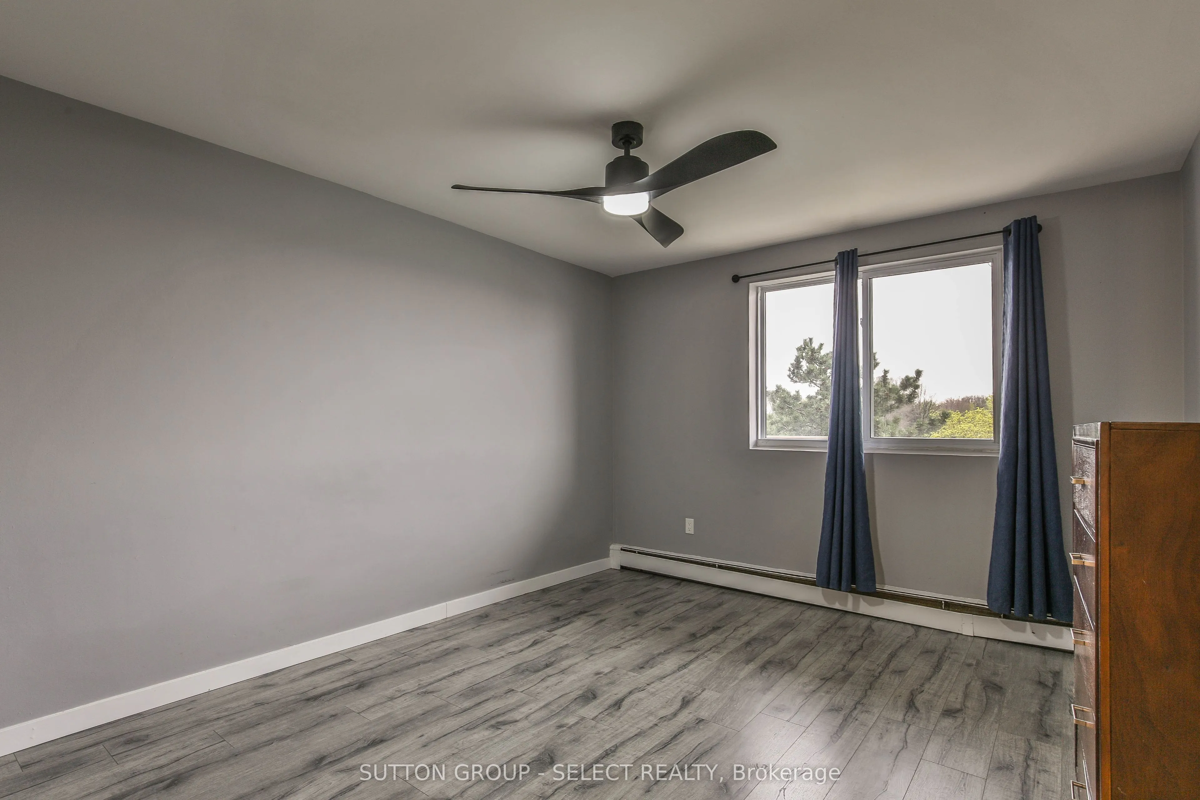 583 MORNINGTON Avenue, #409