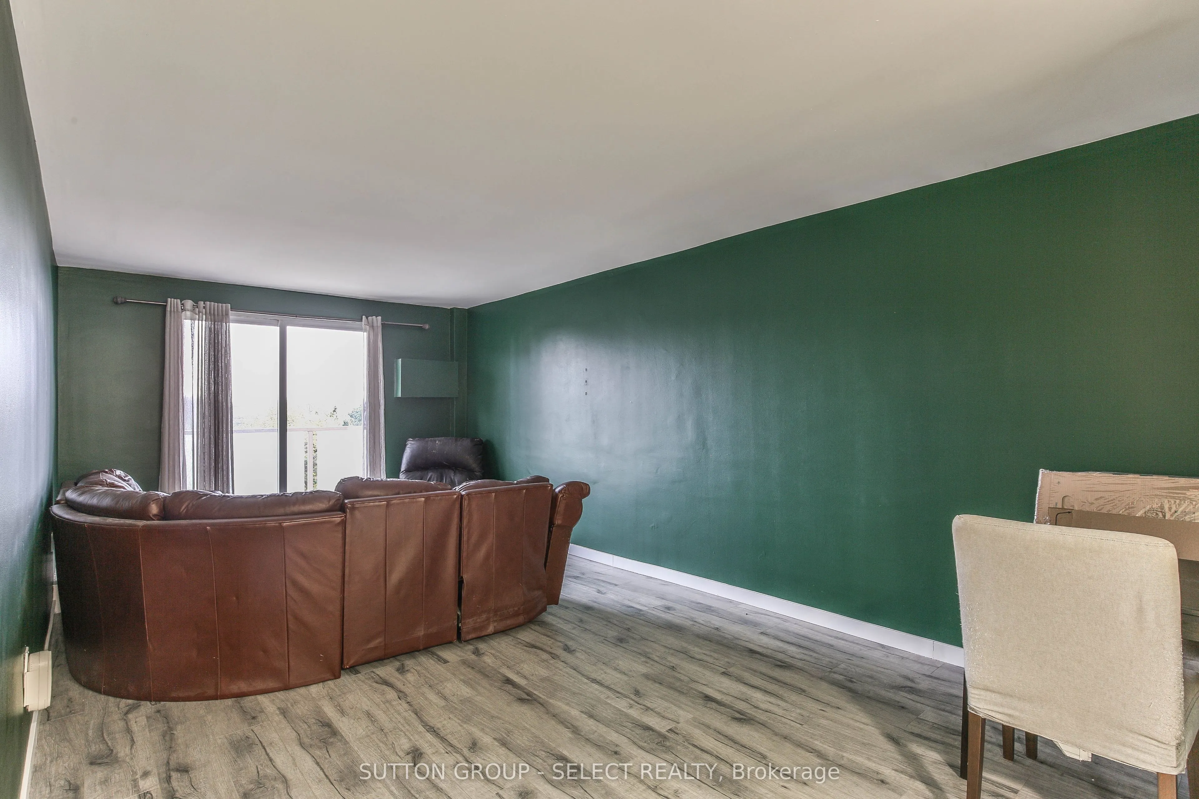 583 MORNINGTON Avenue, #409
