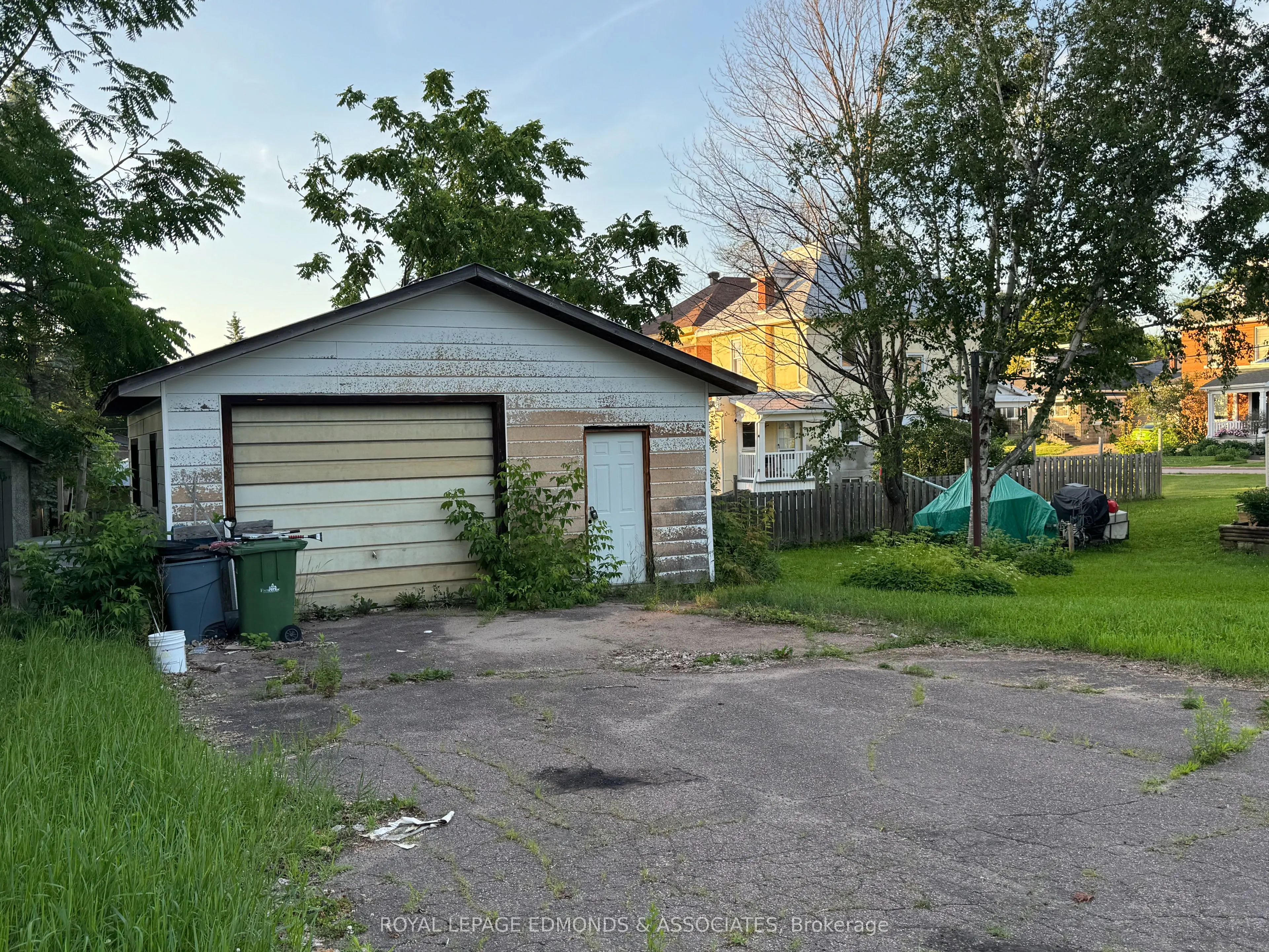 187 Hunter Street