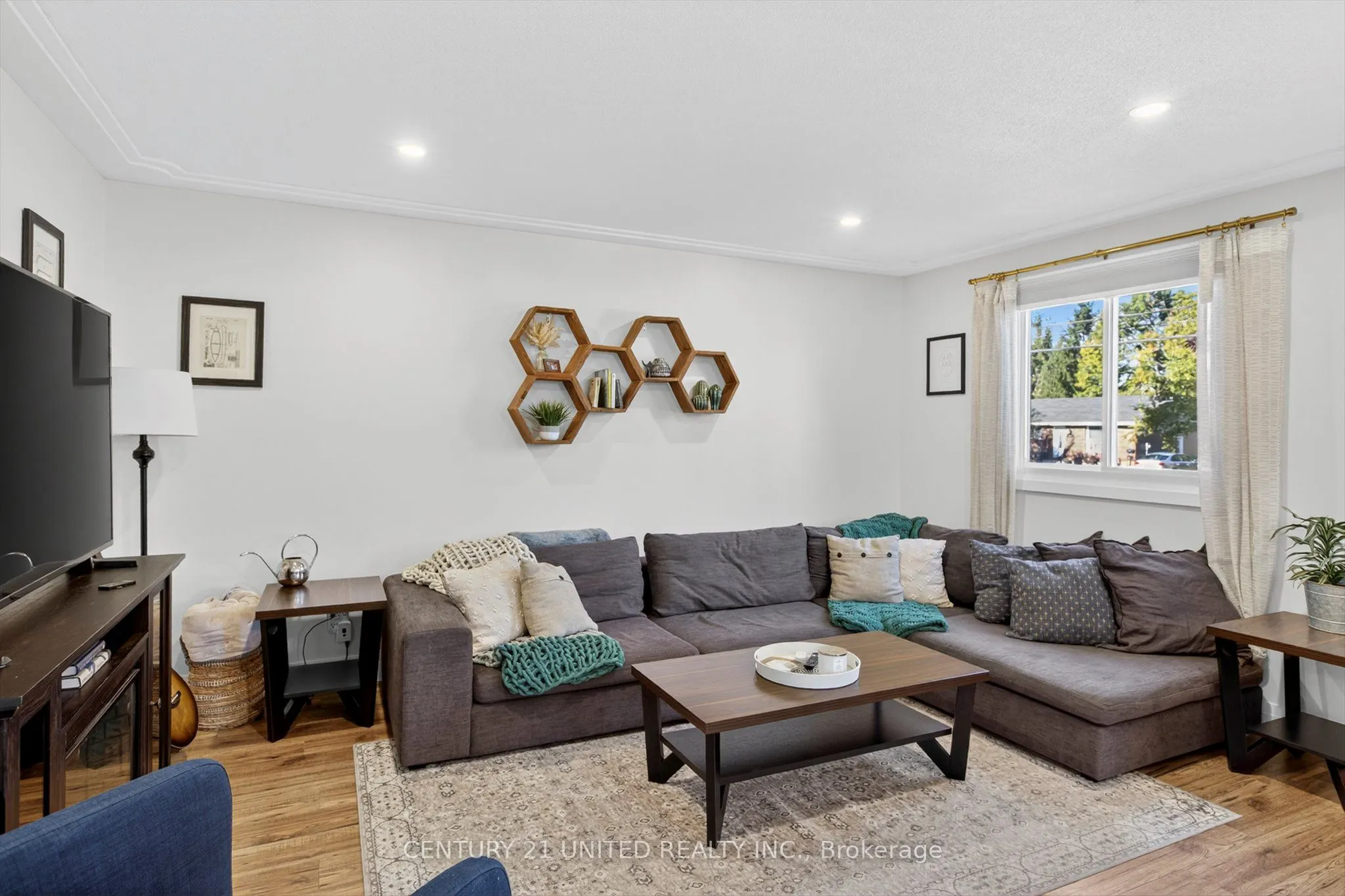 632 Otonabee Drive