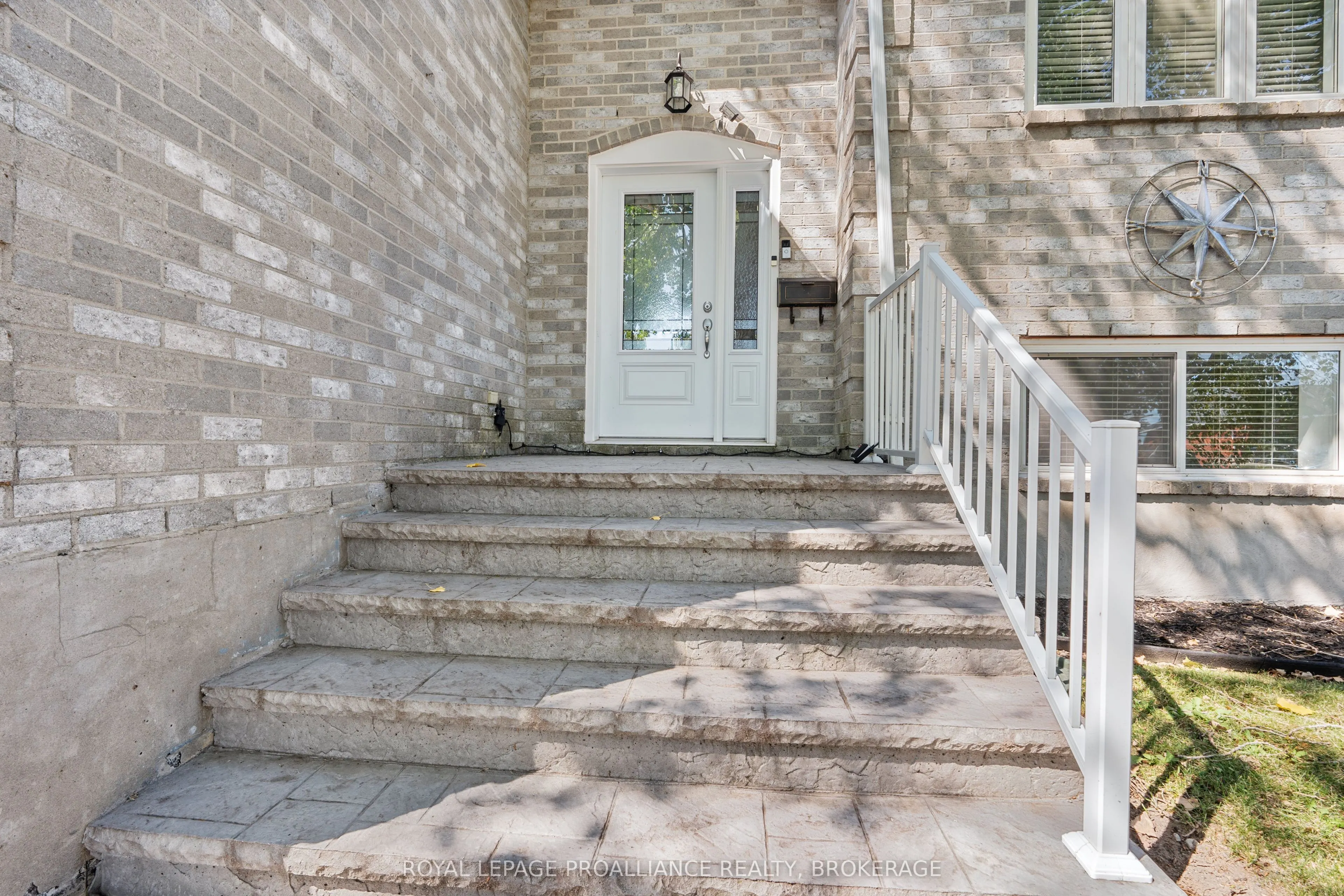 50 Davey Crescent