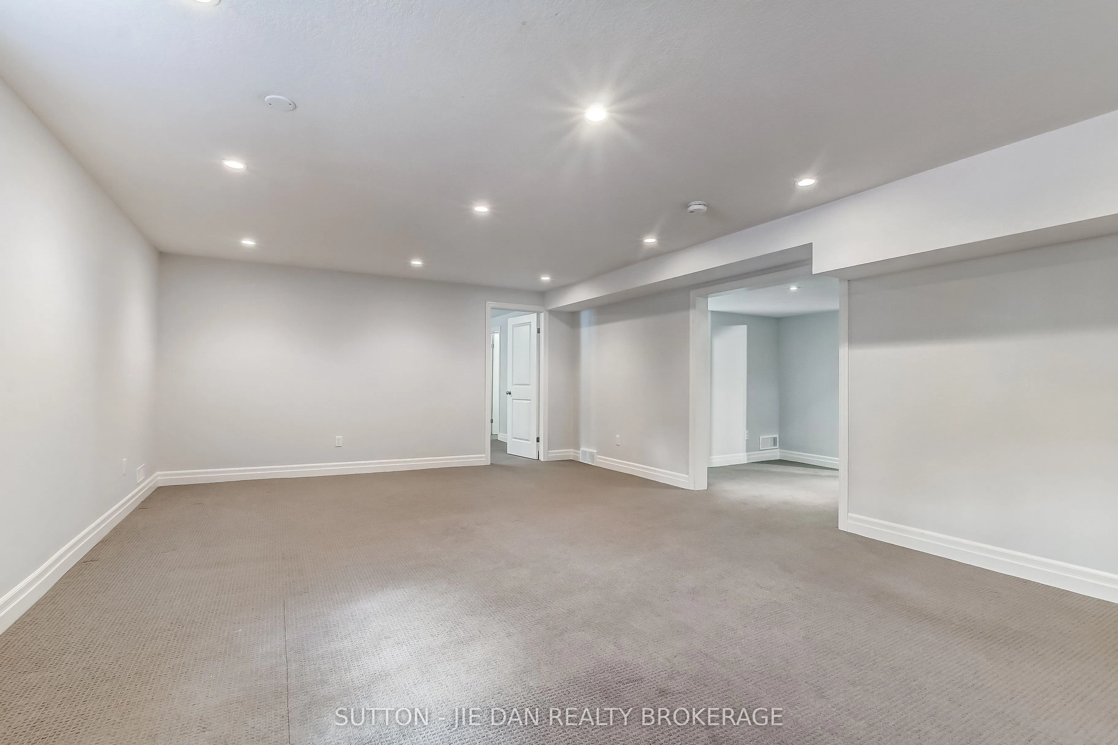 1413 KAINS WOODS Terrace