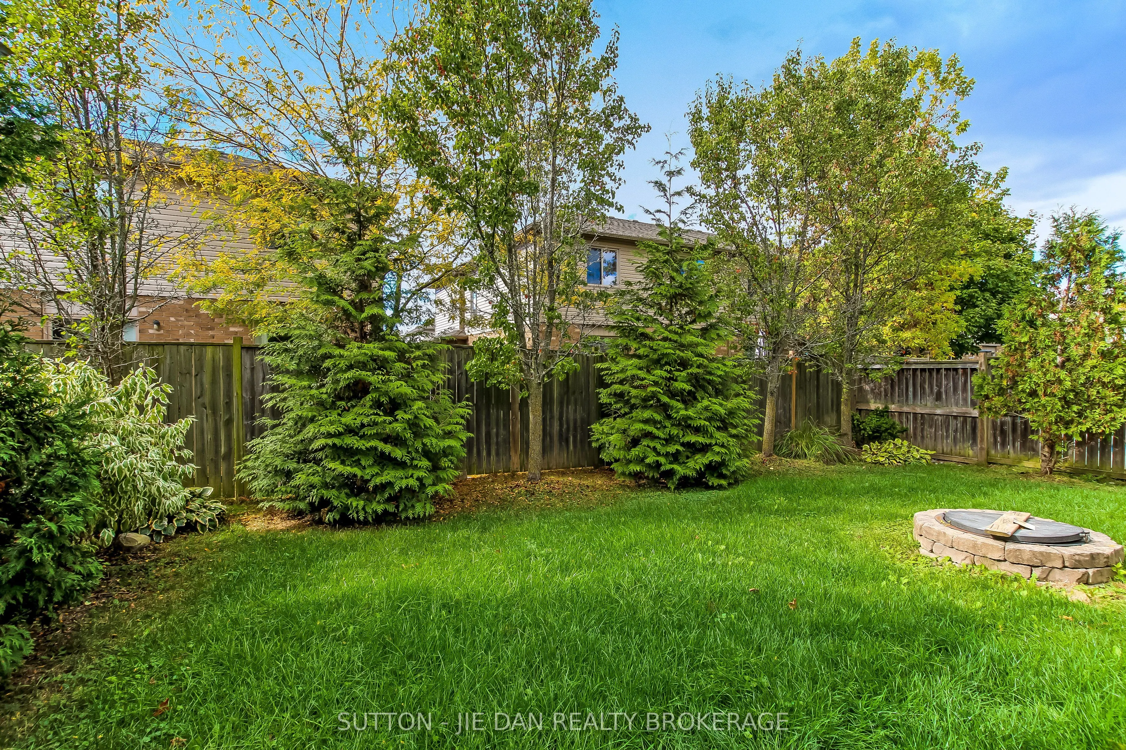 1413 KAINS WOODS Terrace