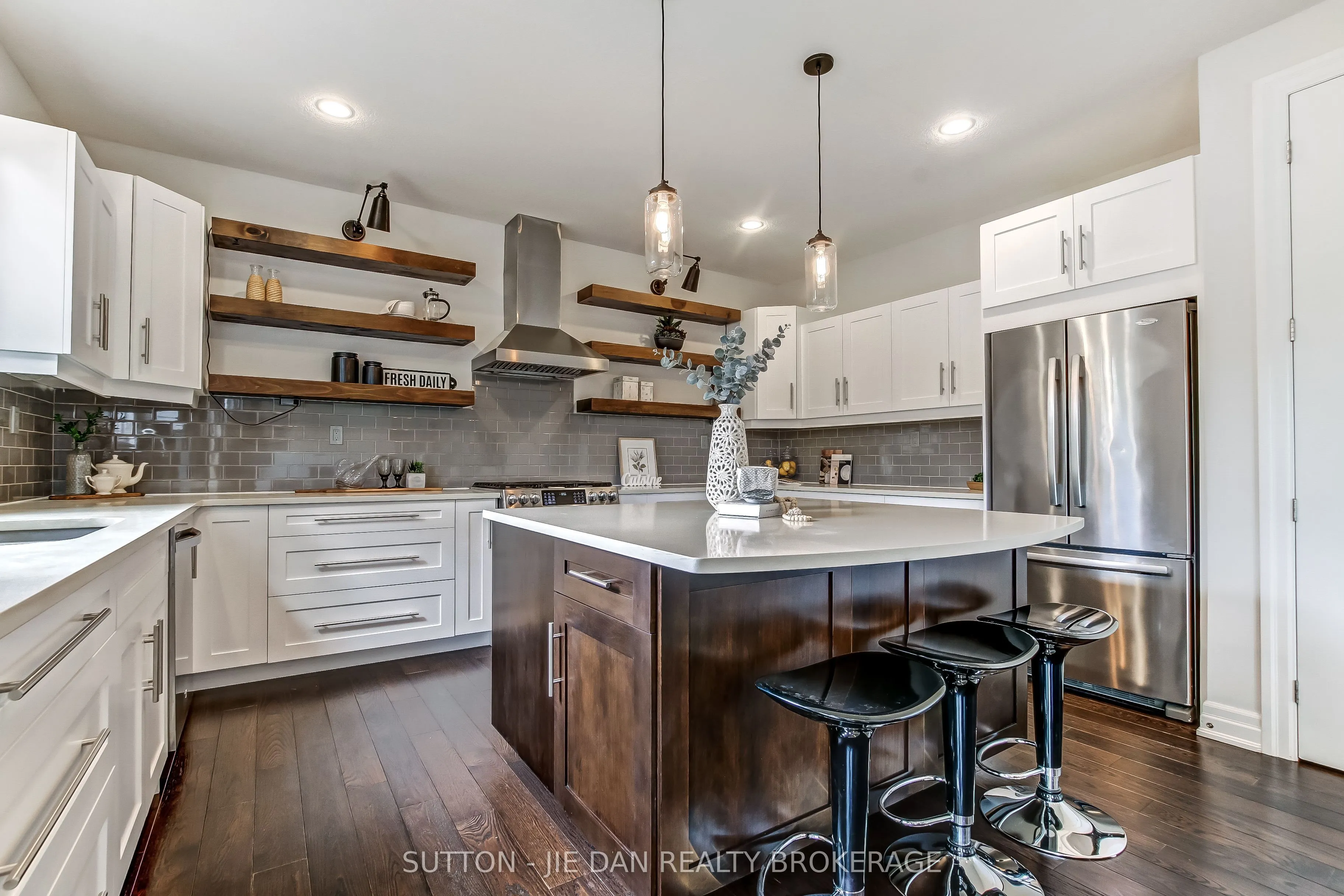 1413 KAINS WOODS Terrace