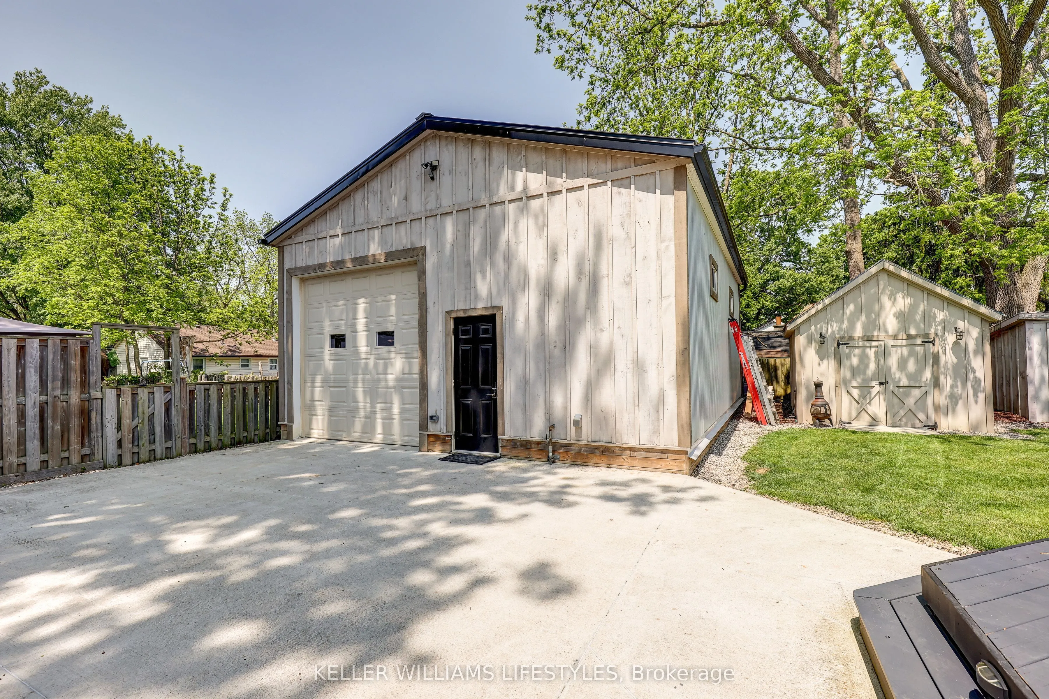 22738 Thames Road