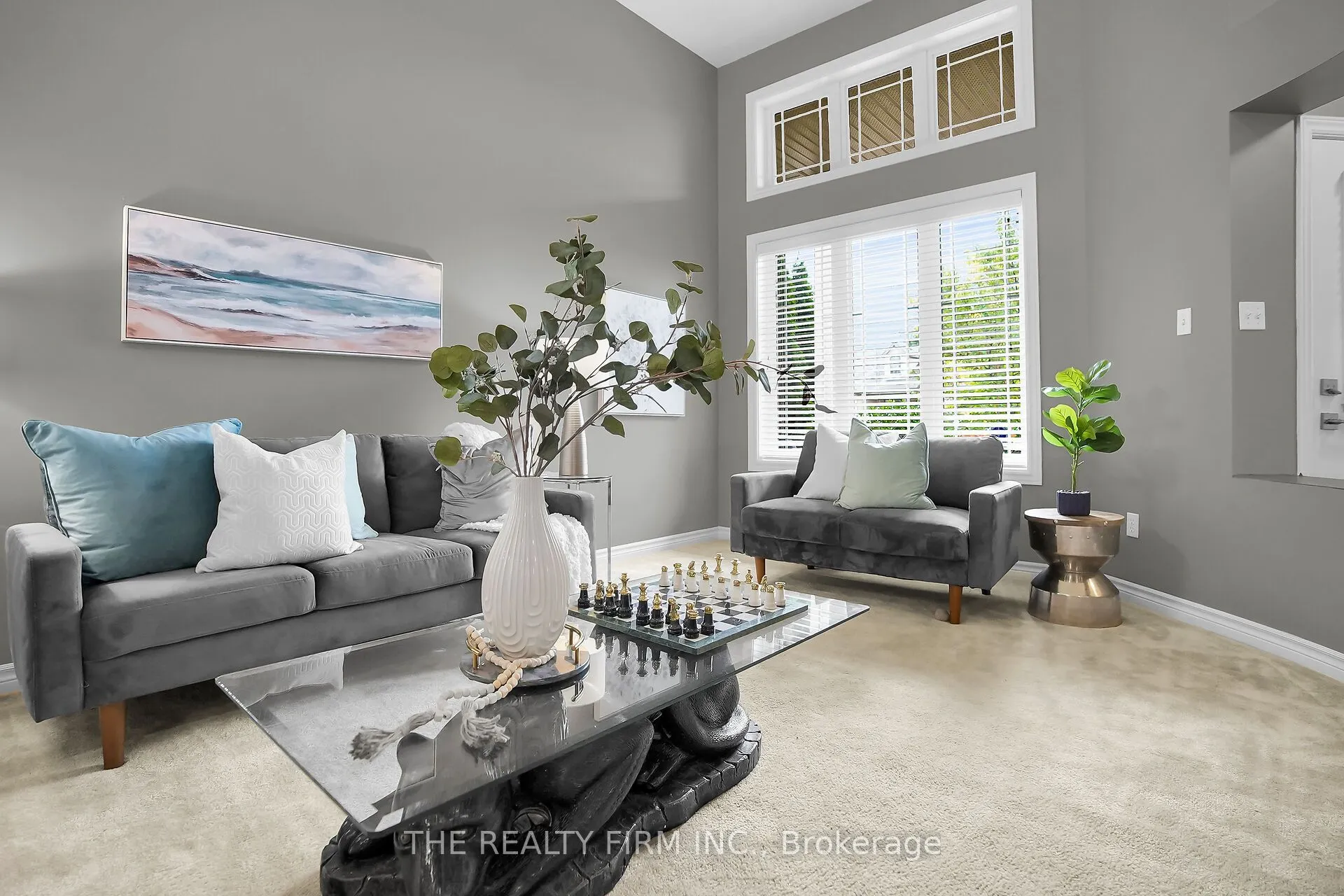 1689 Bayswater Crescent