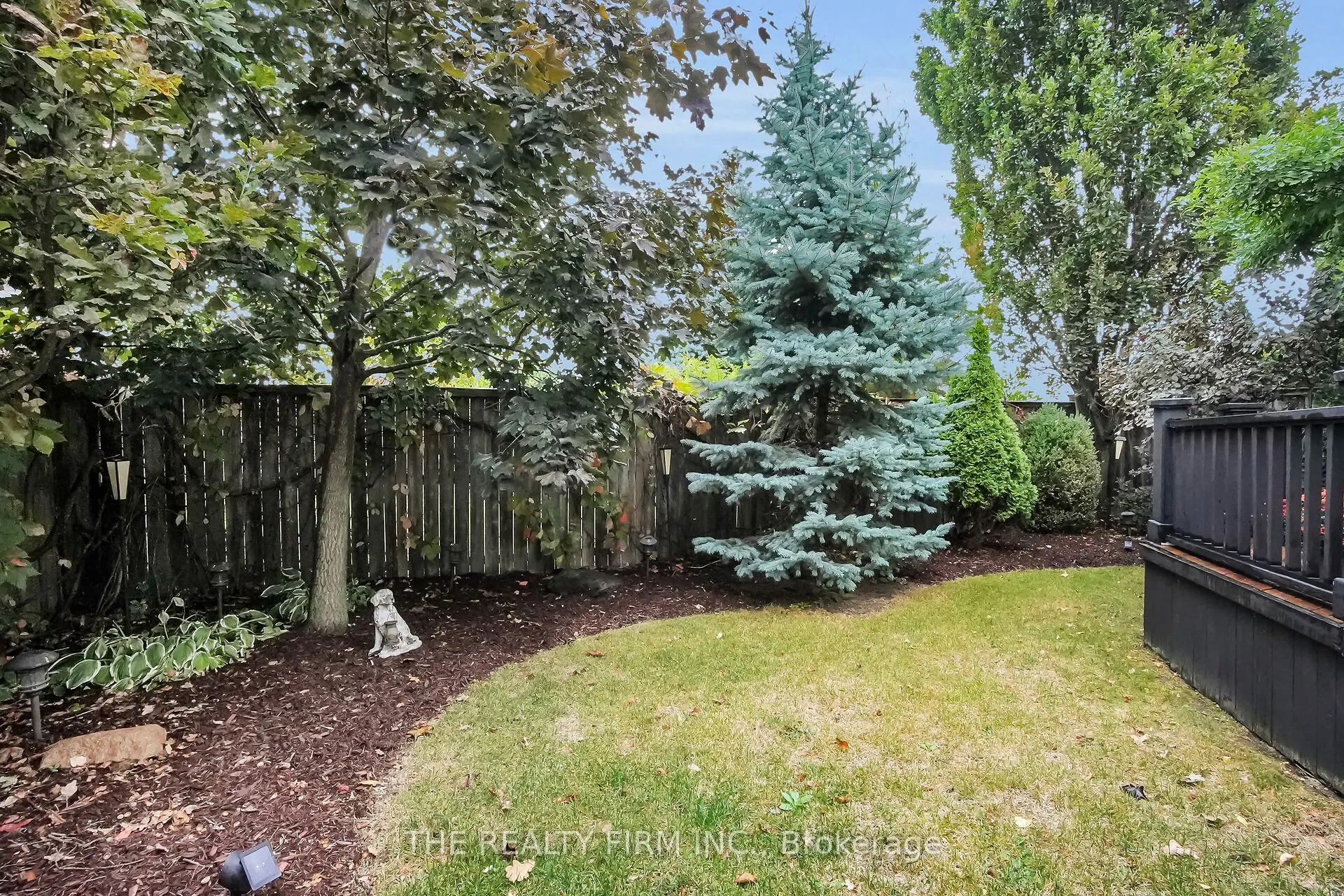 1689 Bayswater Crescent