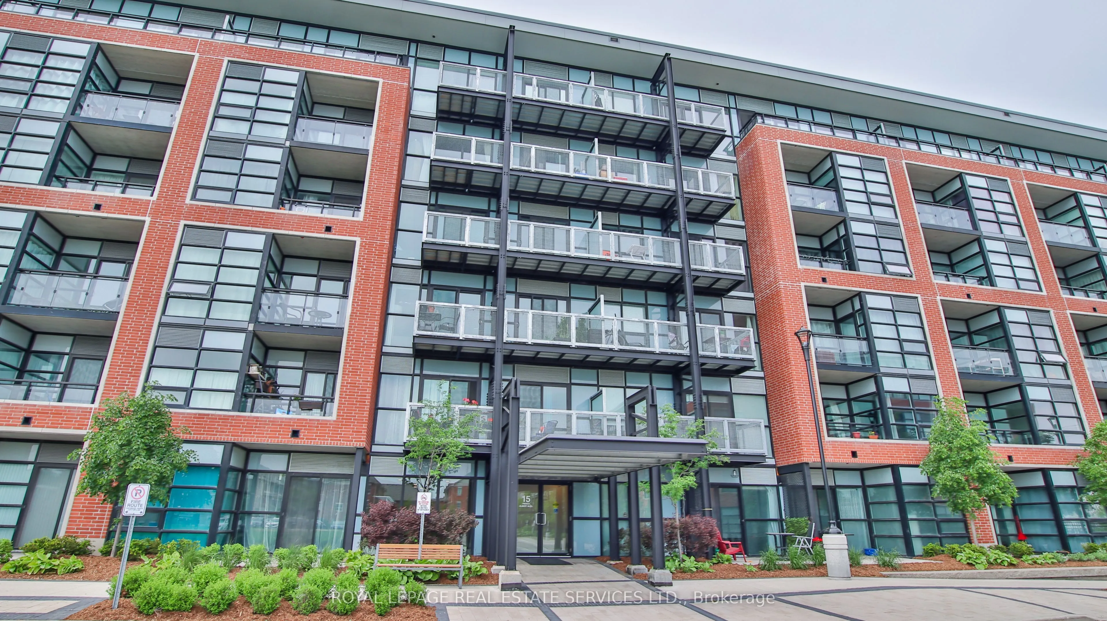 15 Prince Albert Boulevard, #518
