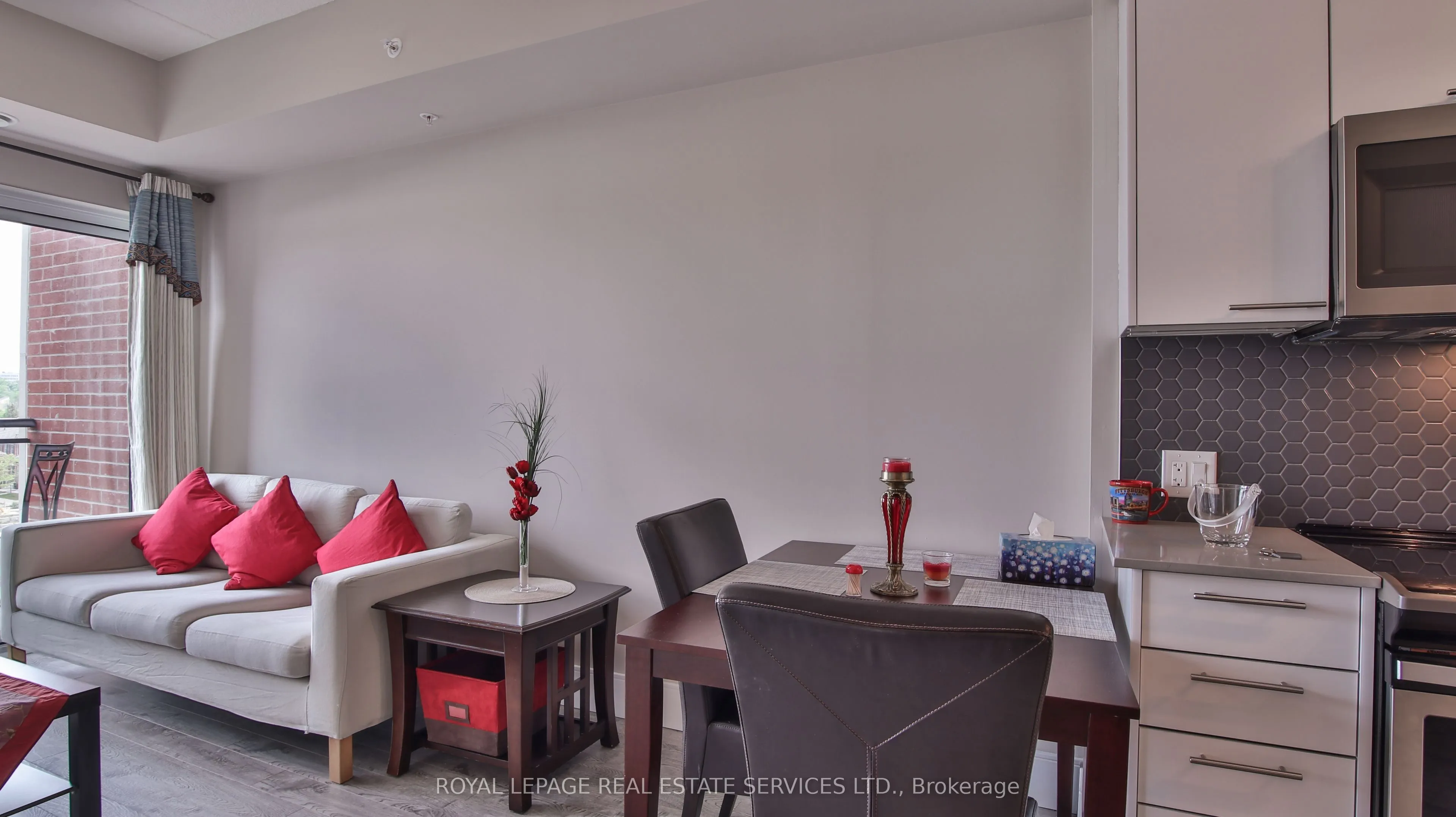 15 Prince Albert Boulevard, #518