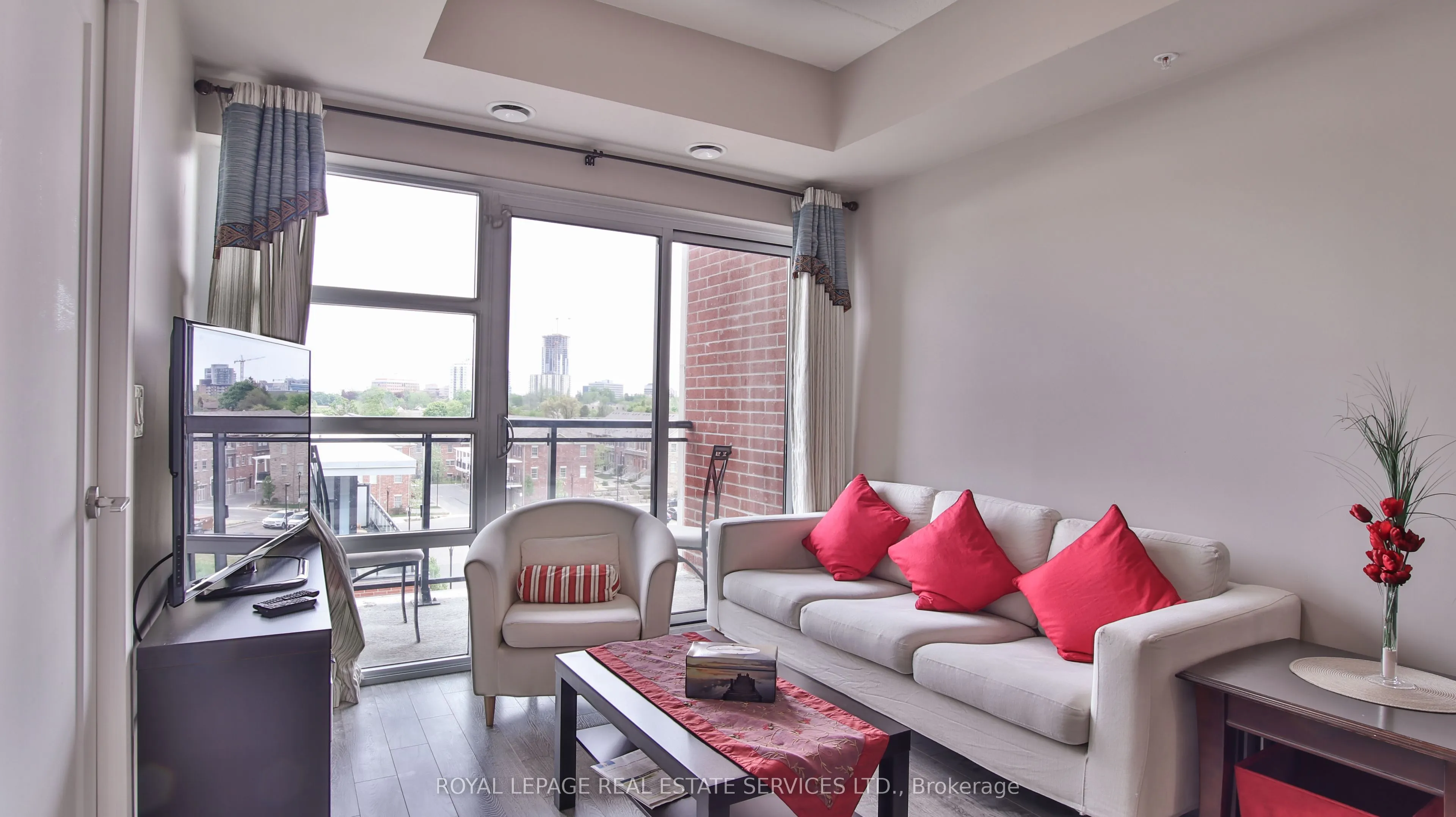 15 Prince Albert Boulevard, #518