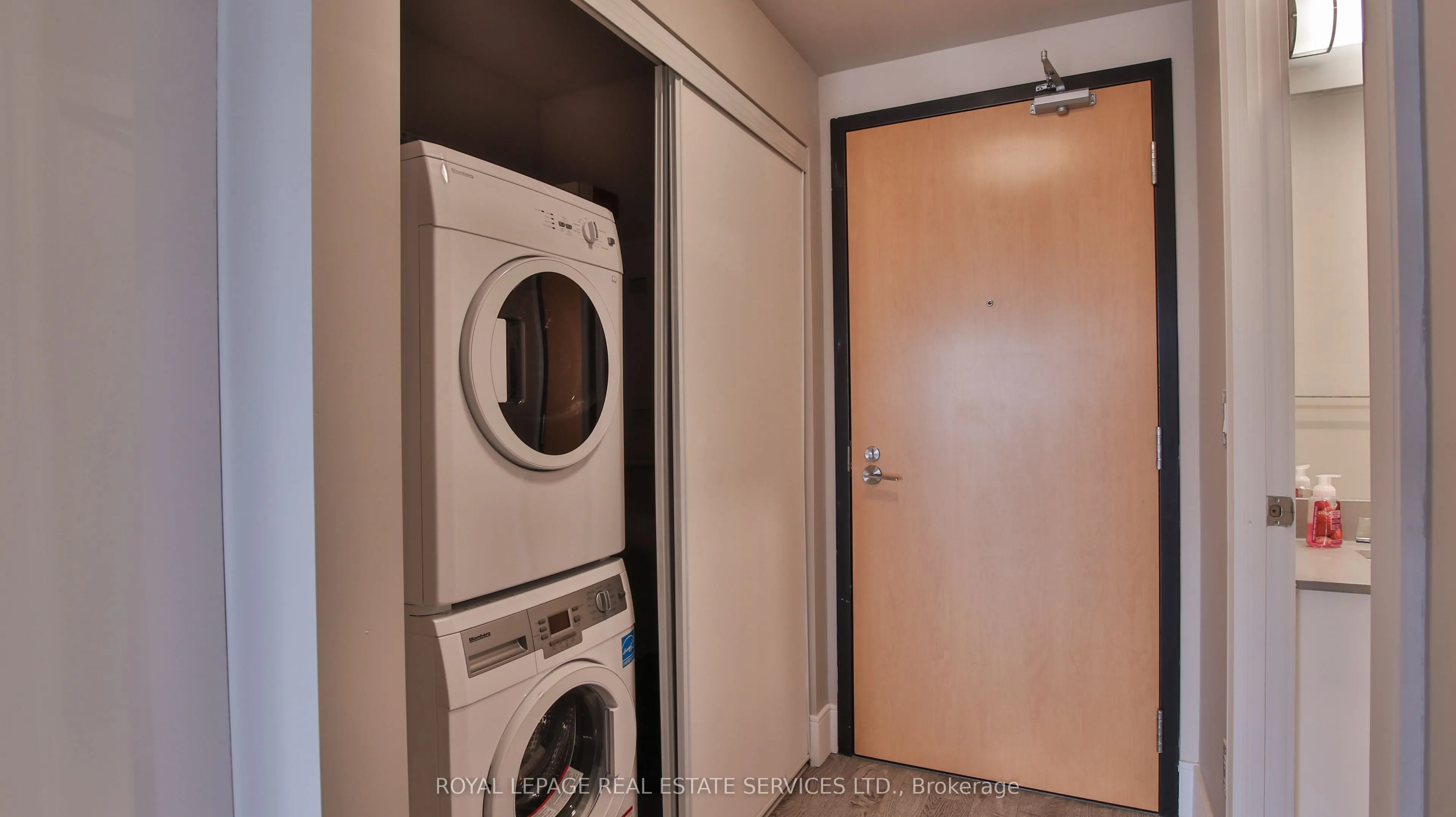 15 Prince Albert Boulevard, #518