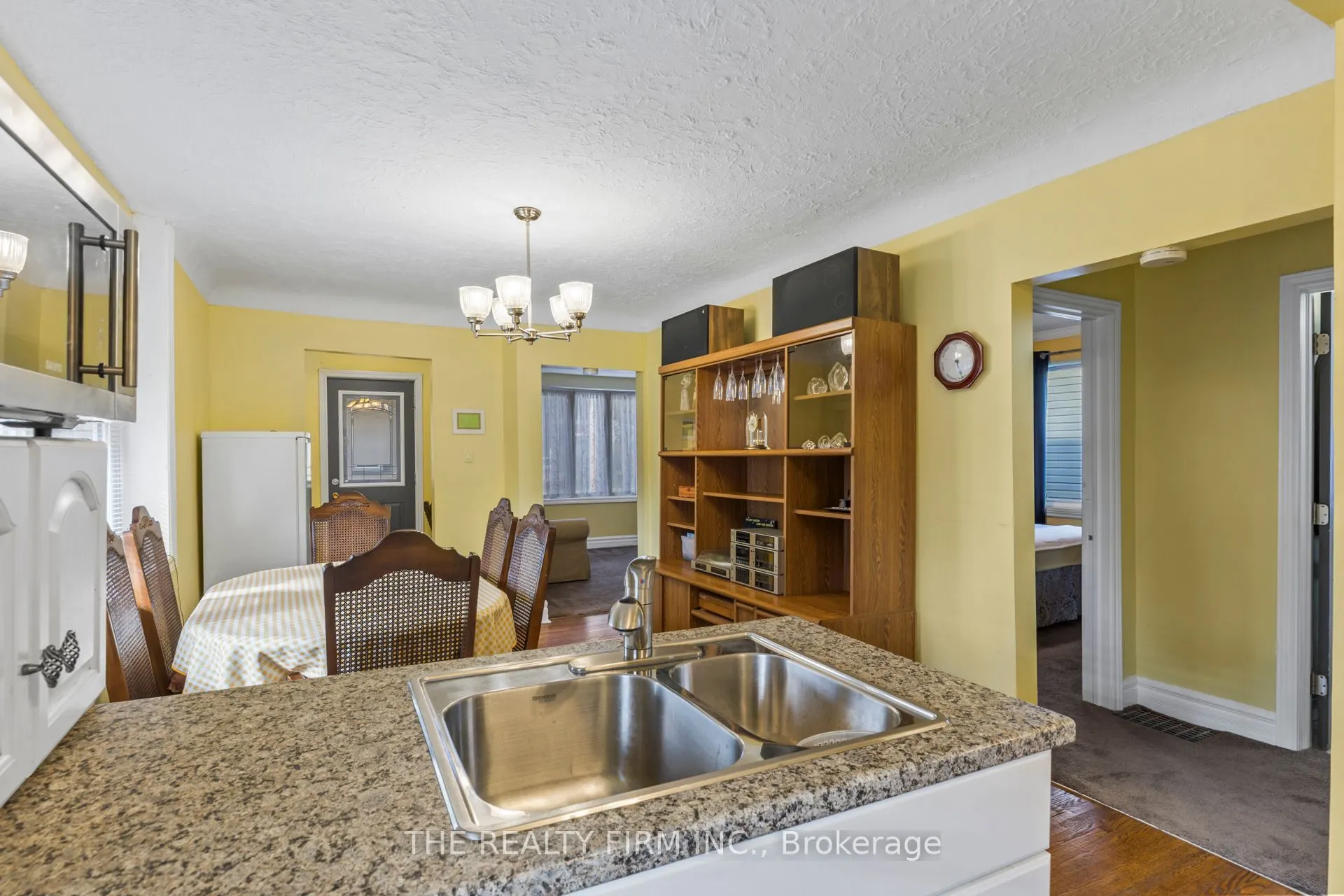 17 Maud Street