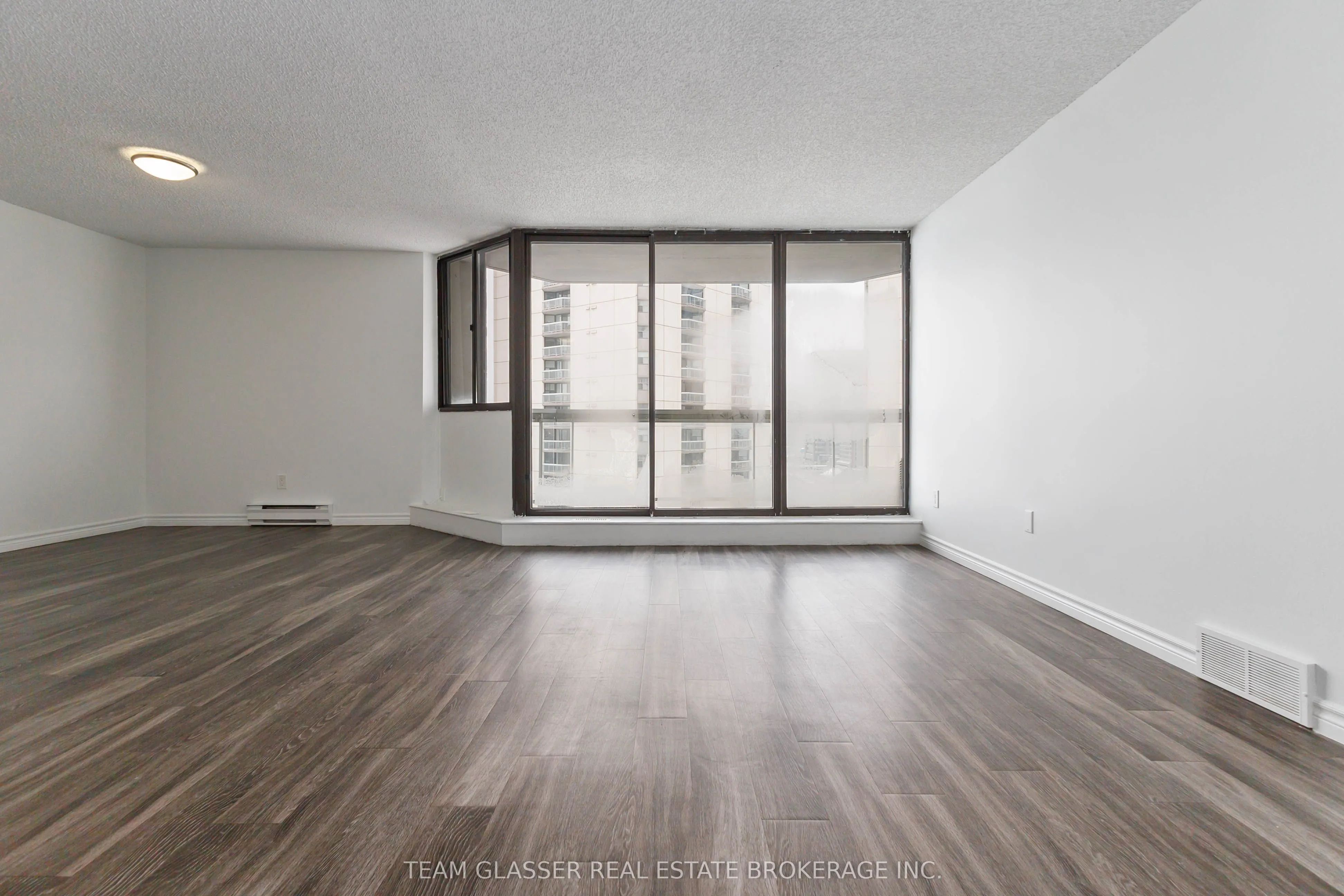 340 Colborne Street, #1806