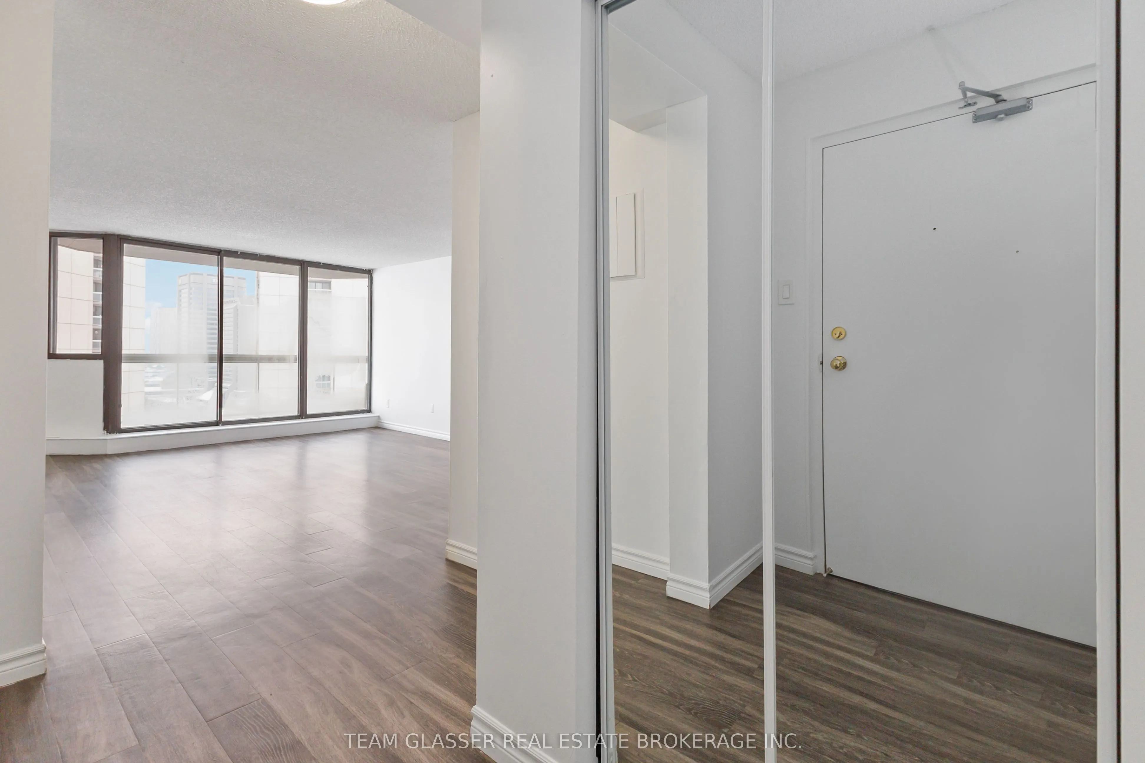 340 Colborne Street, #1806