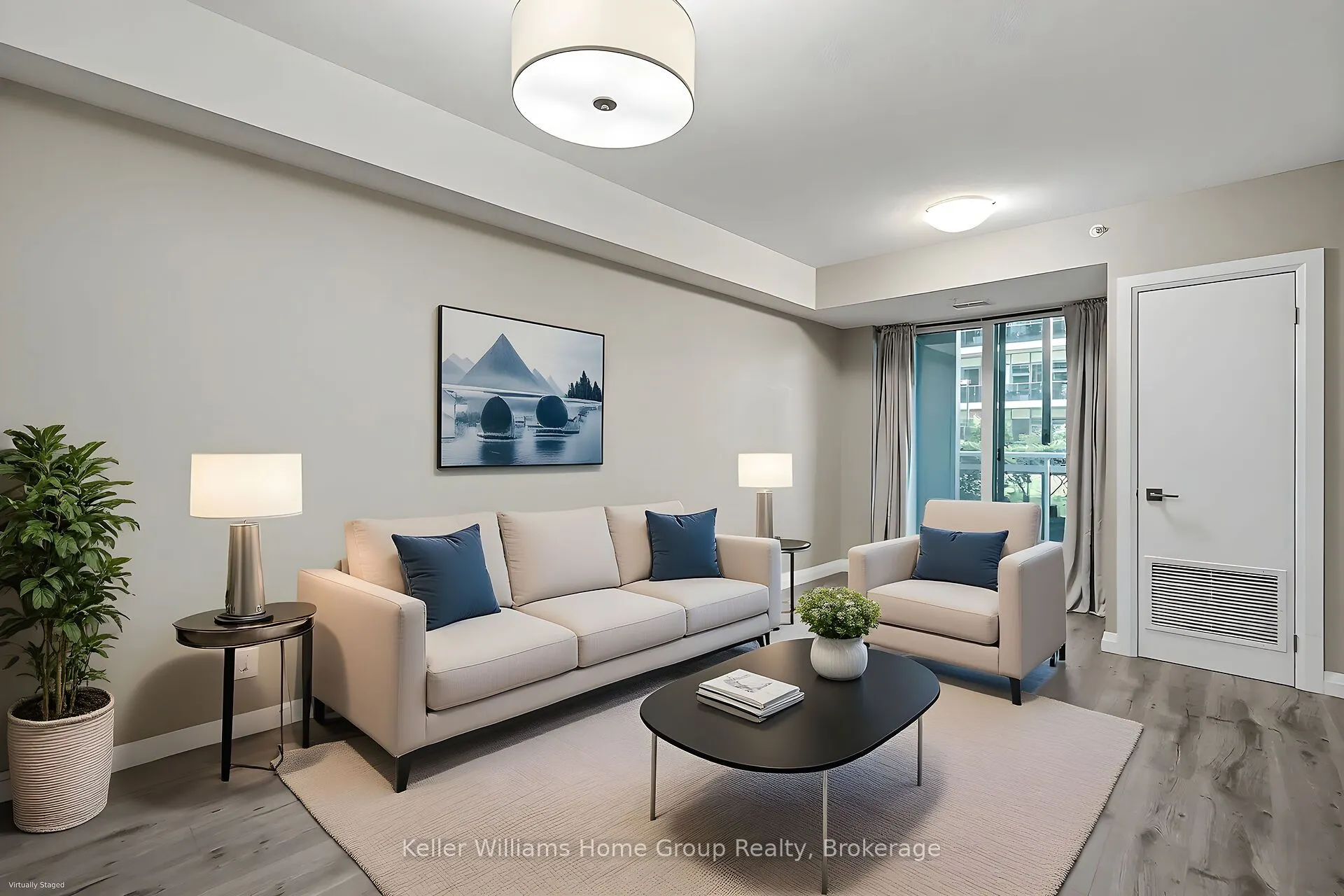 63 Arthur Street S, #205