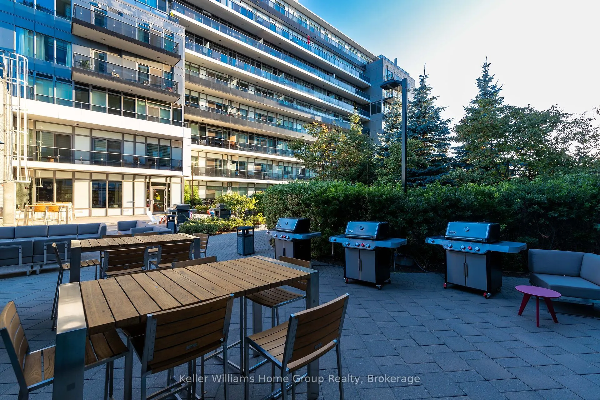 63 Arthur Street S, #205