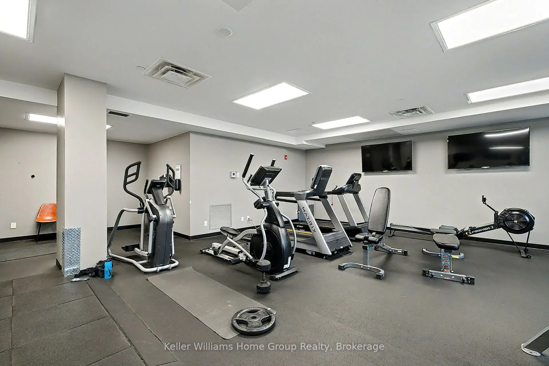 63 Arthur Street S, #205