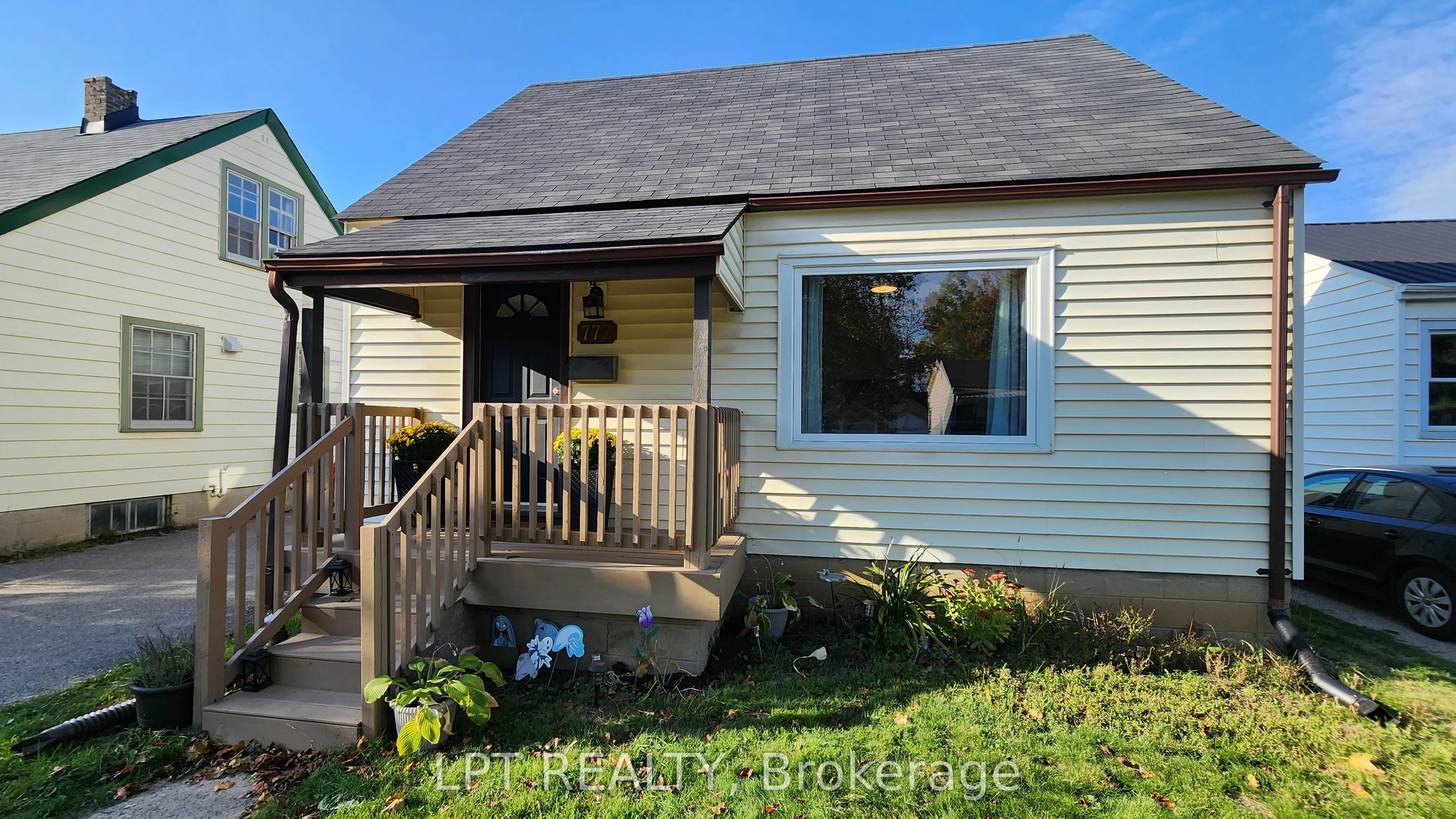 772 Duffus Street
