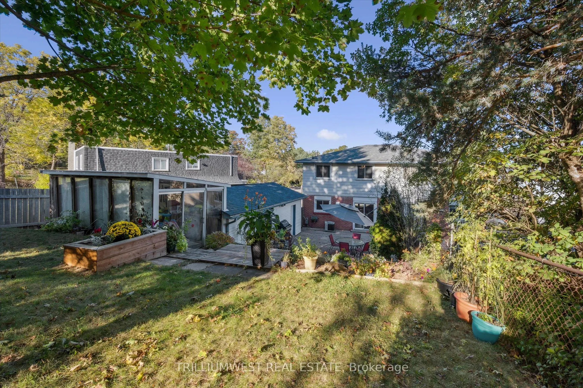 98 Shadeland Crescent